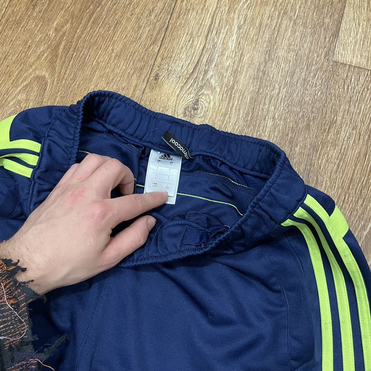 Adidas Vintage Adidas shorts streetwear y2k style casual L Size US 34 / EU 50 - 7 Thumbnail