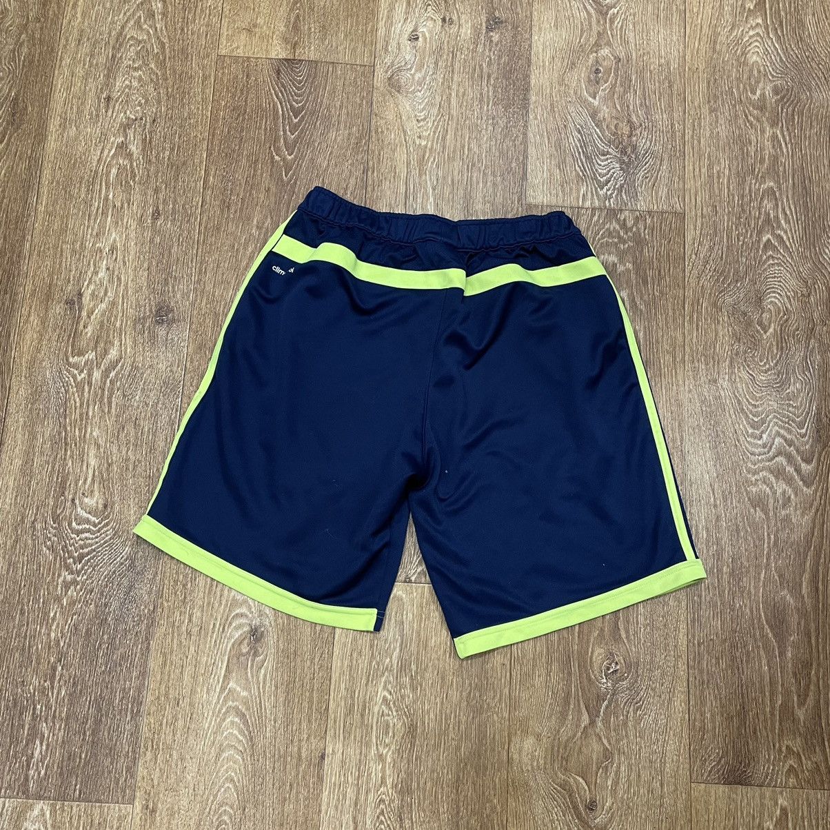 Adidas Vintage Adidas shorts streetwear y2k style casual L Size US 34 / EU 50 - 8 Thumbnail