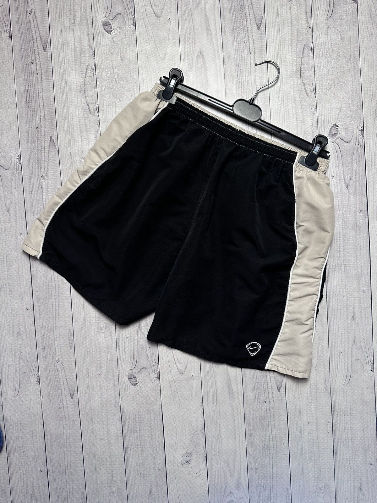 Nike × Vintage Vintage Nike shorts logo size S Size US 31 - 1 Thumbnail