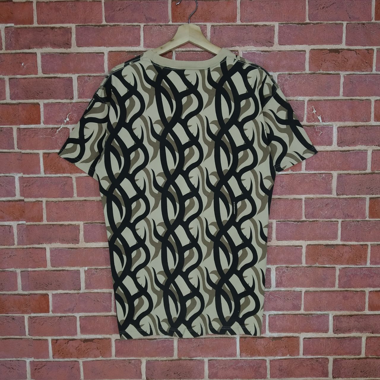 Japanese Brand Octopus Army Camouflage Mugen Streetwear Colour Shirt Size US L / EU 52-54 / 3 - 2 Thumbnail