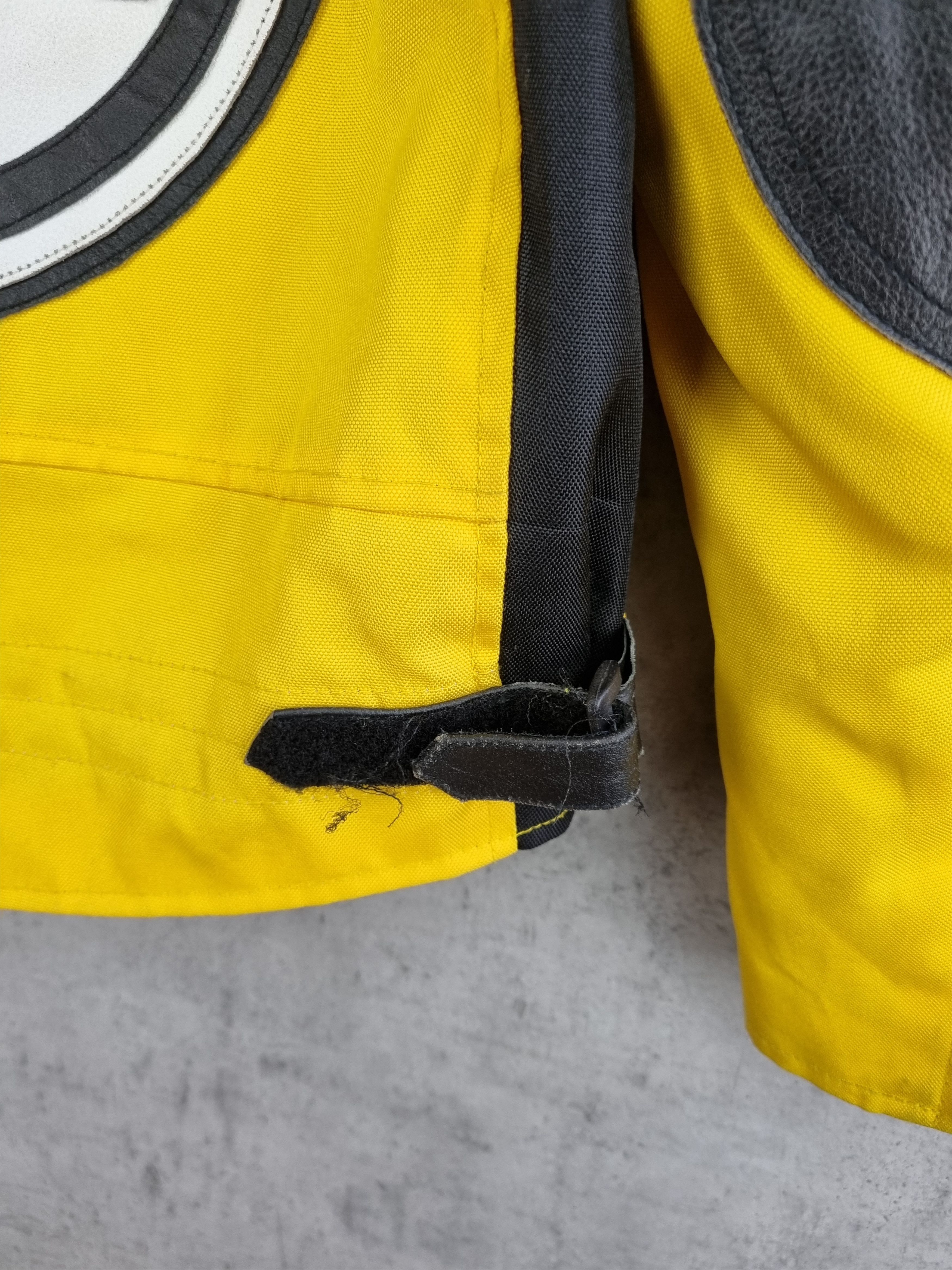Other 90s Lucky Strike Racing Moto Exclusive Jacket Ferrari Style Size US M / EU 48-50 / 2 - 14 Thumbnail