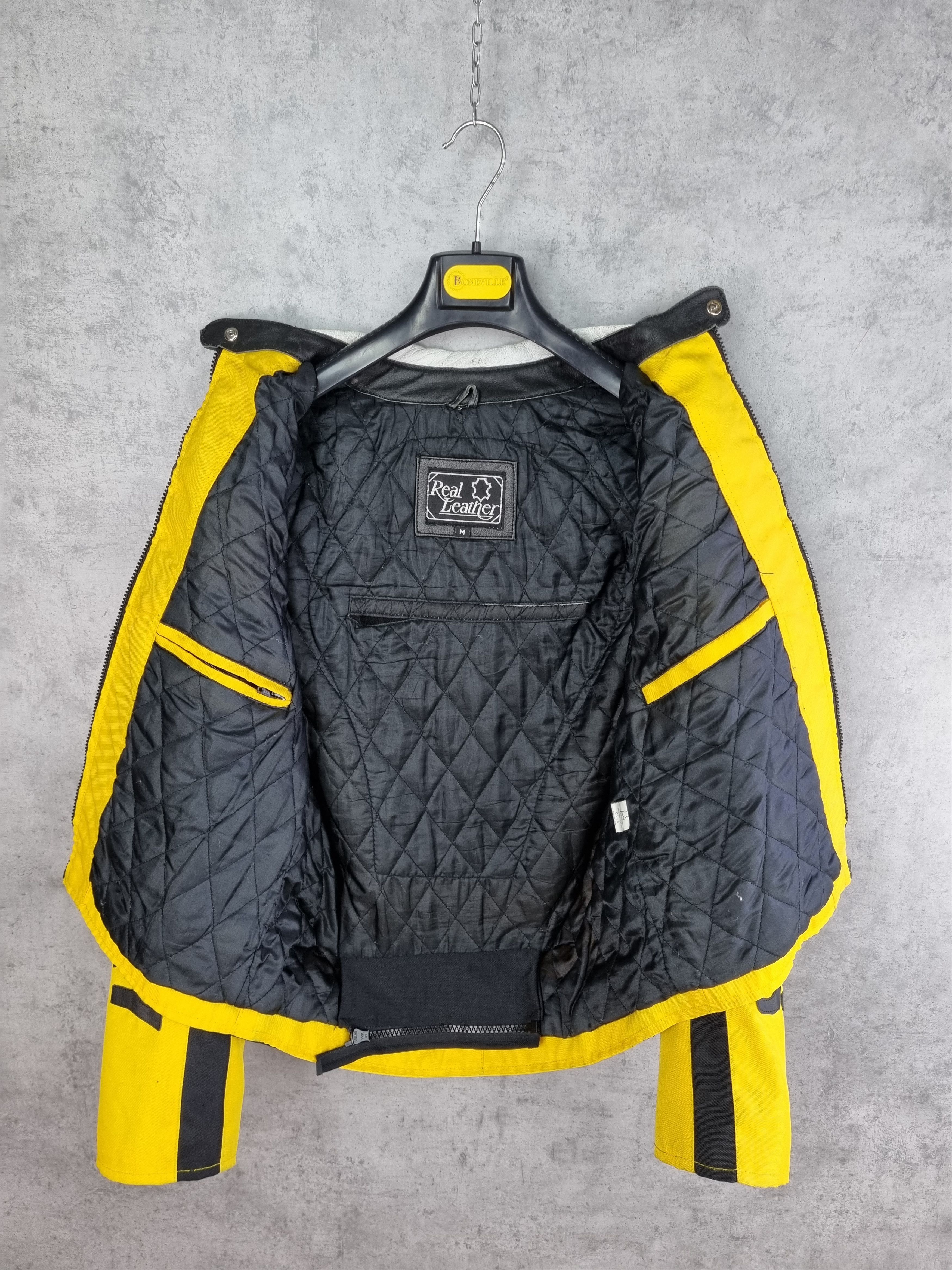 Other 90s Lucky Strike Racing Moto Exclusive Jacket Ferrari Style Size US M / EU 48-50 / 2 - 8 Thumbnail