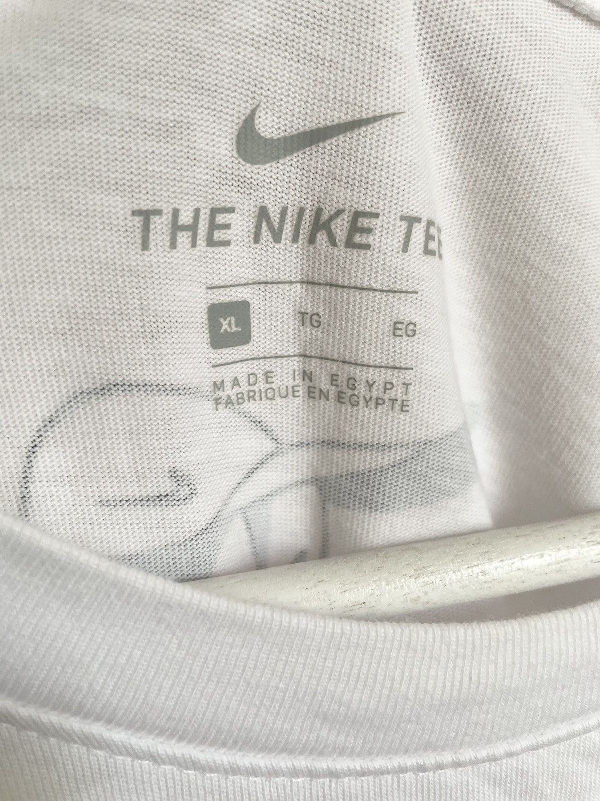 Nike Nike Air Max Tn Lugosis Art edition long sleeve Size US XL / EU 56 / 4 - 8 Thumbnail