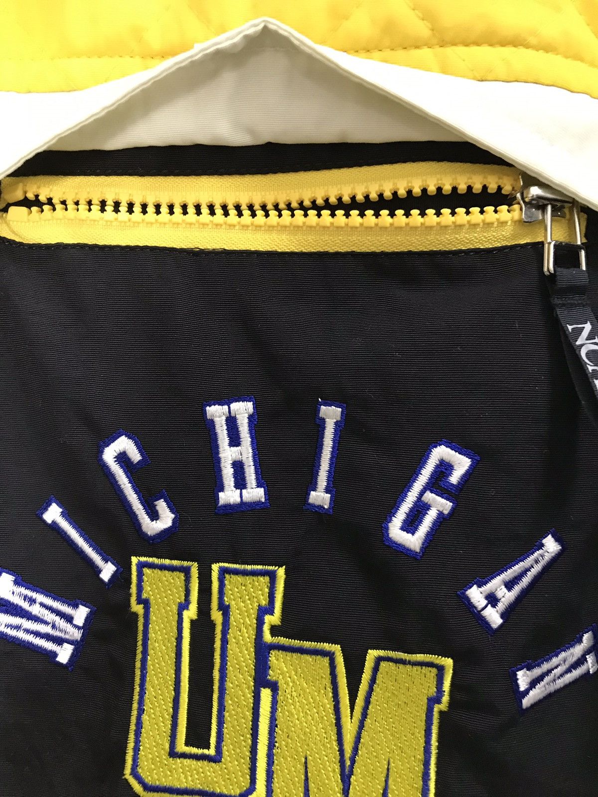 NCAA Parka Michigan UM Wolverines Double Pockets Jacket Hoodie Size US XL / EU 56 / 4 - 5 Thumbnail