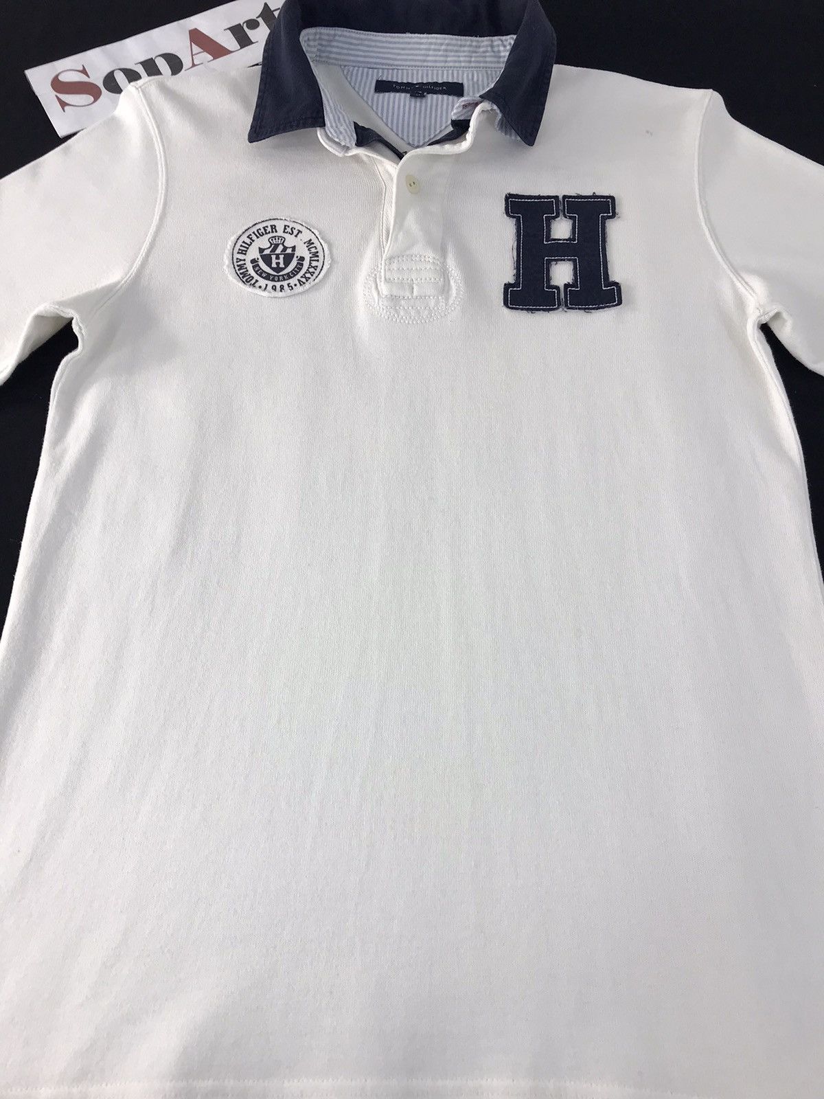 Tommy Hilfiger Vintage Tommy Hilfiger Big Logo Design Size US M / EU 48-50 / 2 - 3 Thumbnail