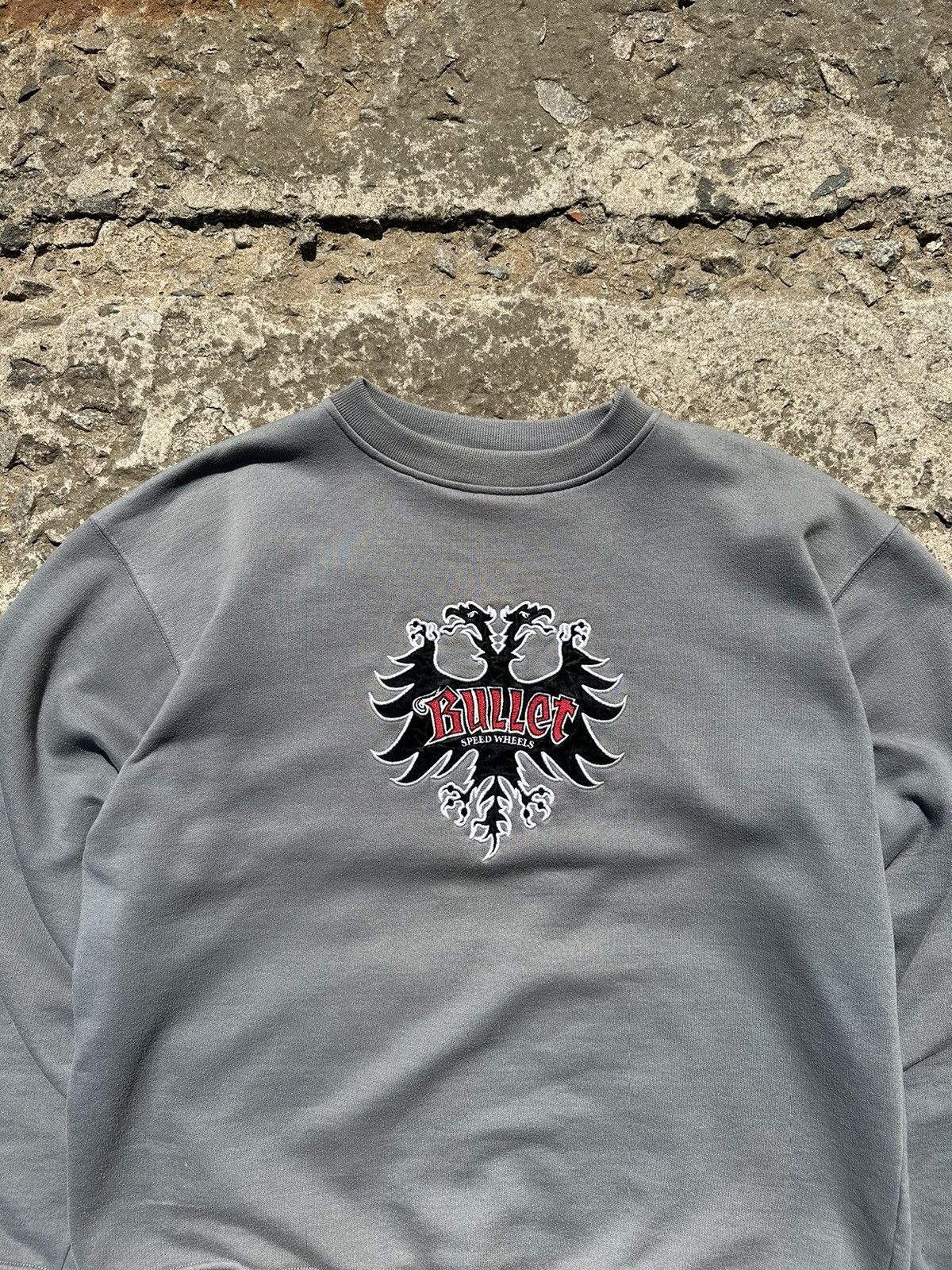 Santa Cruz Skateboards × Vintage Vintage 90s Santa Cruz Bullet Speed Wheels Sweatshirt Size US M / EU 48-50 / 2 - 2 Thumbnail