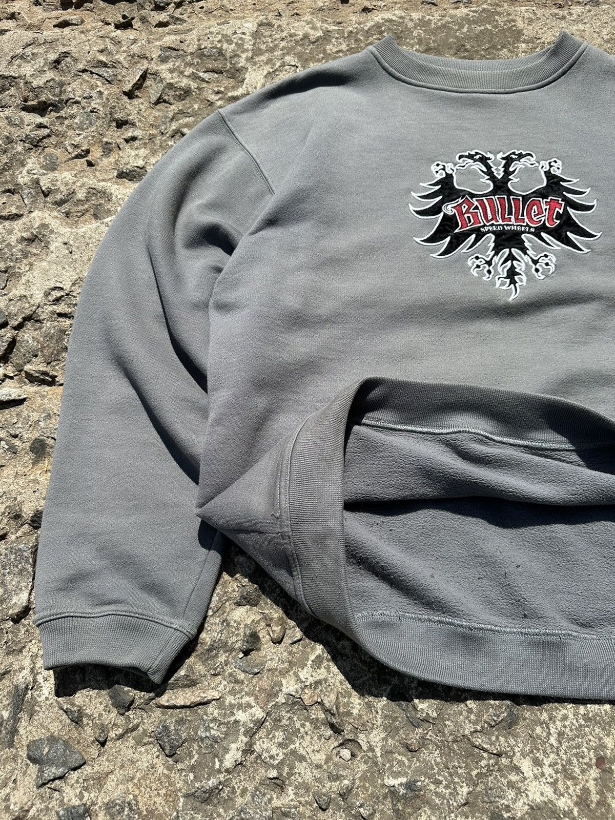 Santa Cruz Skateboards × Vintage Vintage 90s Santa Cruz Bullet Speed Wheels Sweatshirt Size US M / EU 48-50 / 2 - 5 Thumbnail