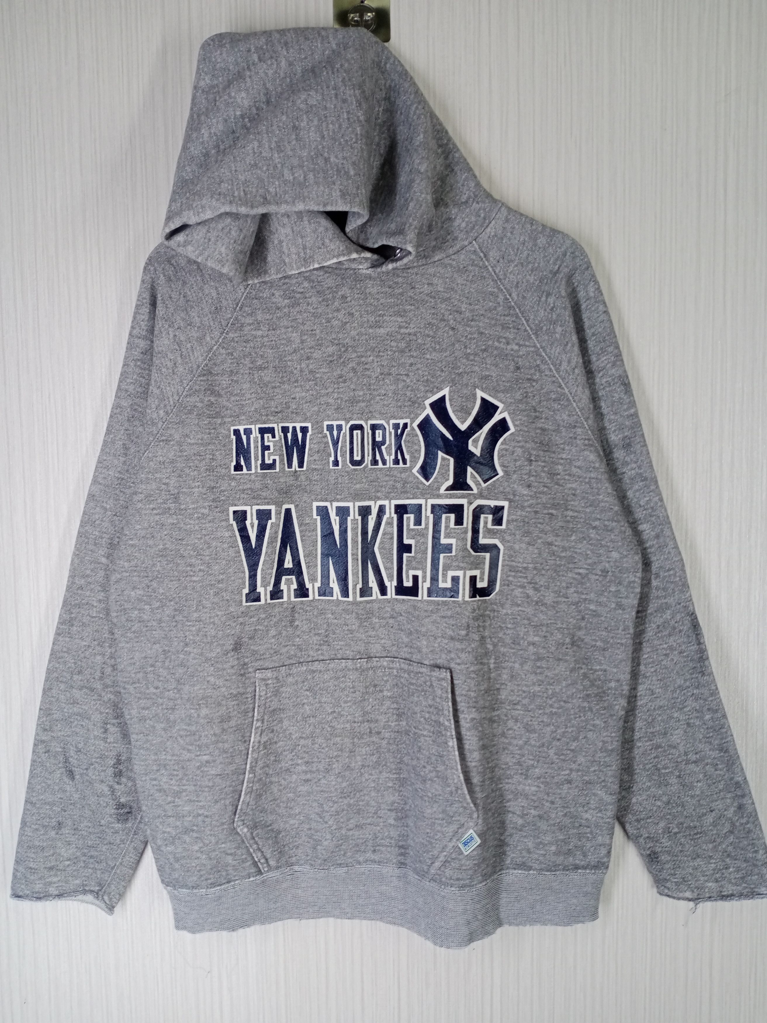 New York Yankees Vintage 90s New York Yankees Hoodie Sweatshirt Size US L / EU 52-54 / 3 - 1 Thumbnail