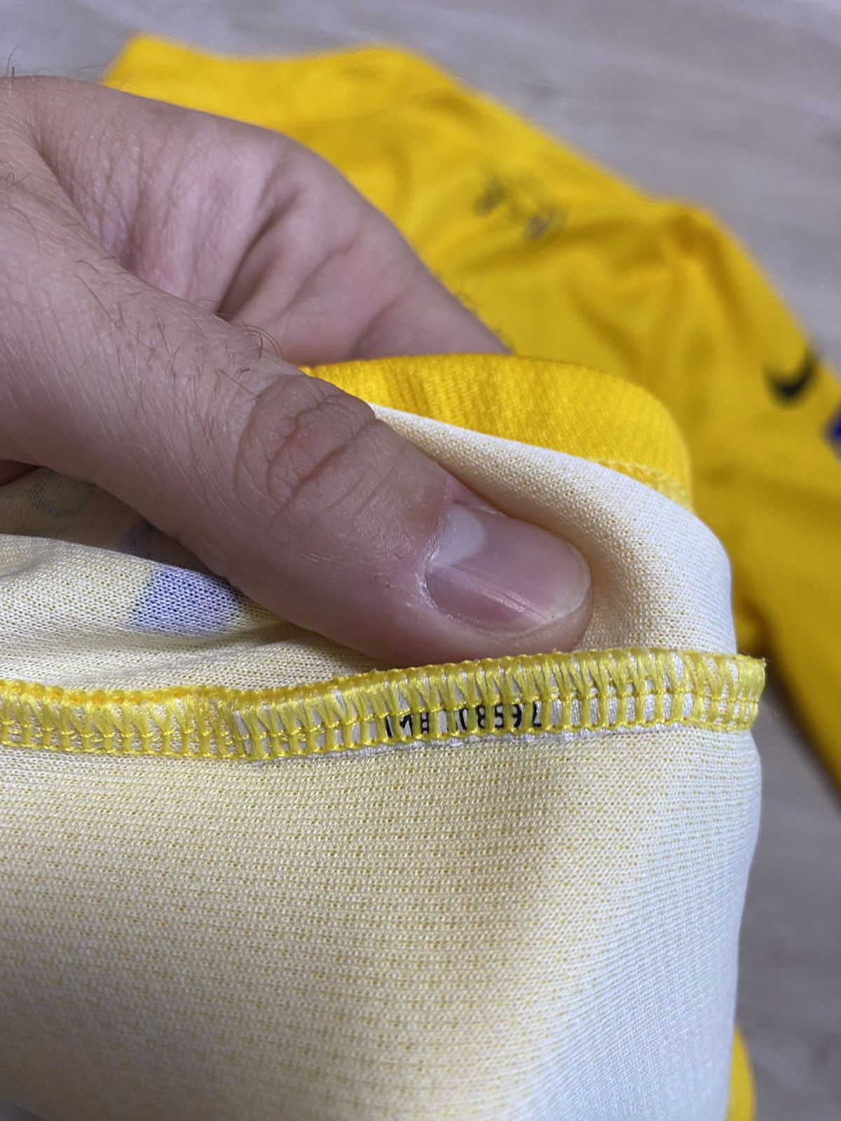 Nike 2006 Nike Tour de France LCL Retro Bike Yellow Jersey Size US L / EU 52-54 / 3 - 10 Thumbnail