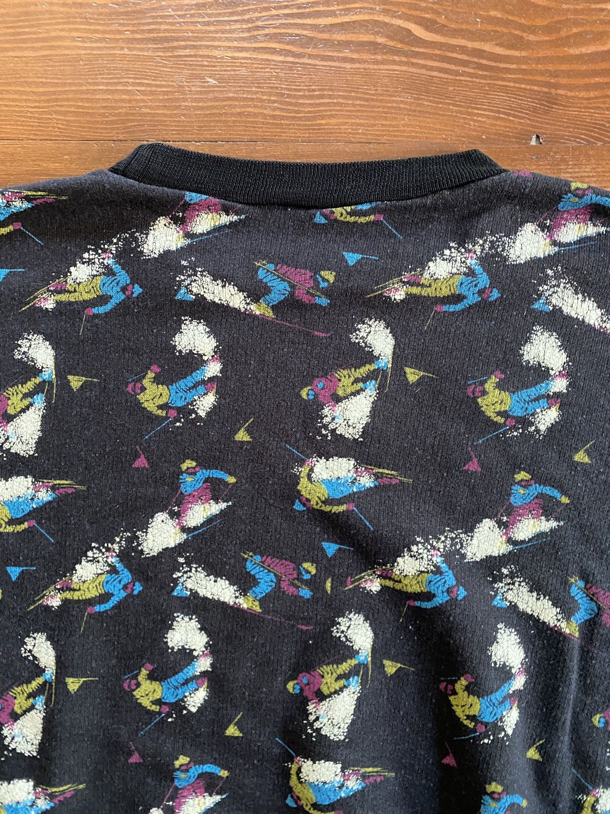 Vintage Vintage 80’s Skiers All Over Women’s Crewneck Sweatshirt Size S / US 4 / IT 40 - 9 Thumbnail