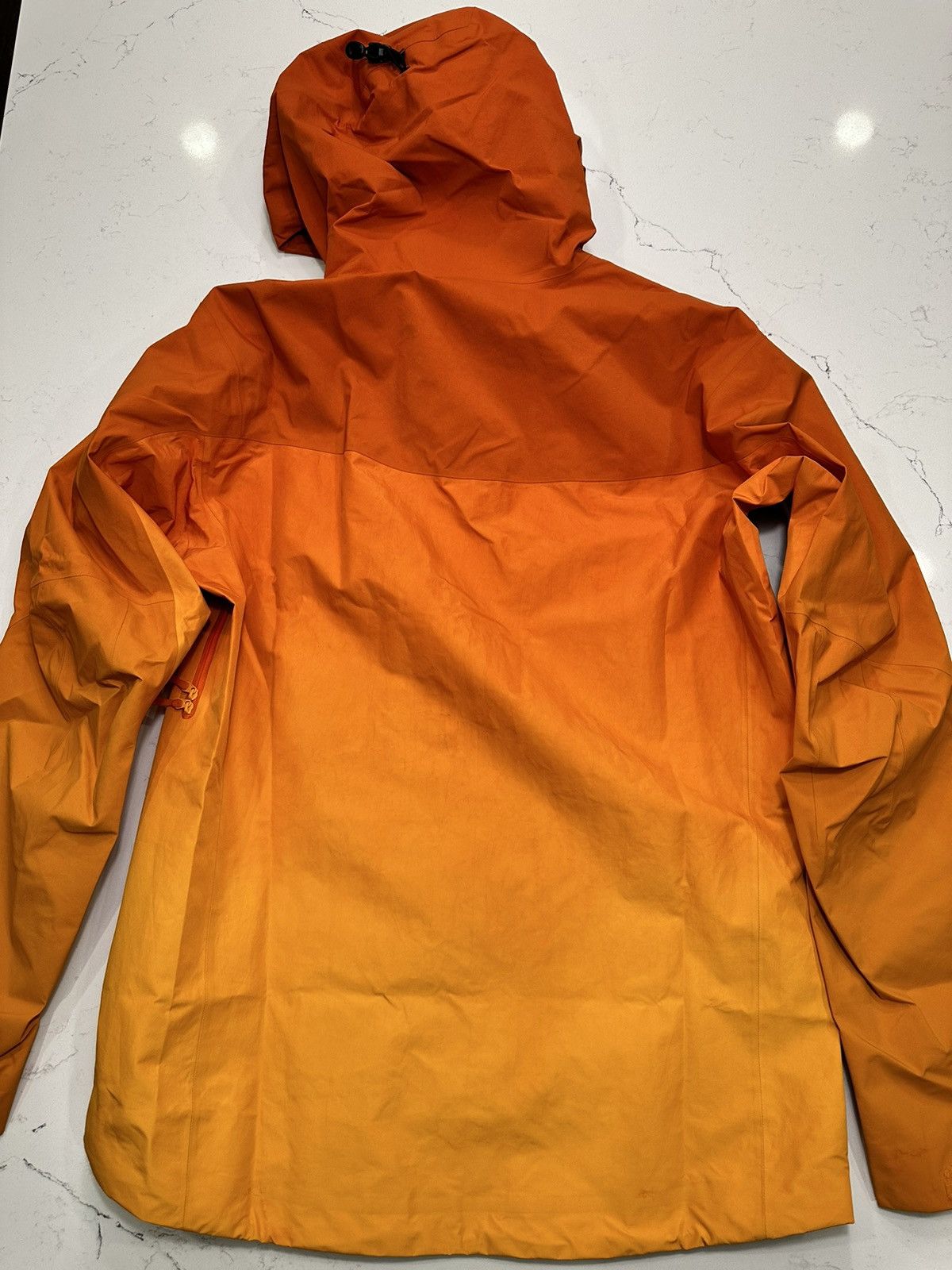 Arc'Teryx Arcteryx Alpha AR- Solis by Lorenz.og Size US M / EU 48-50 / 2 - 2 Preview
