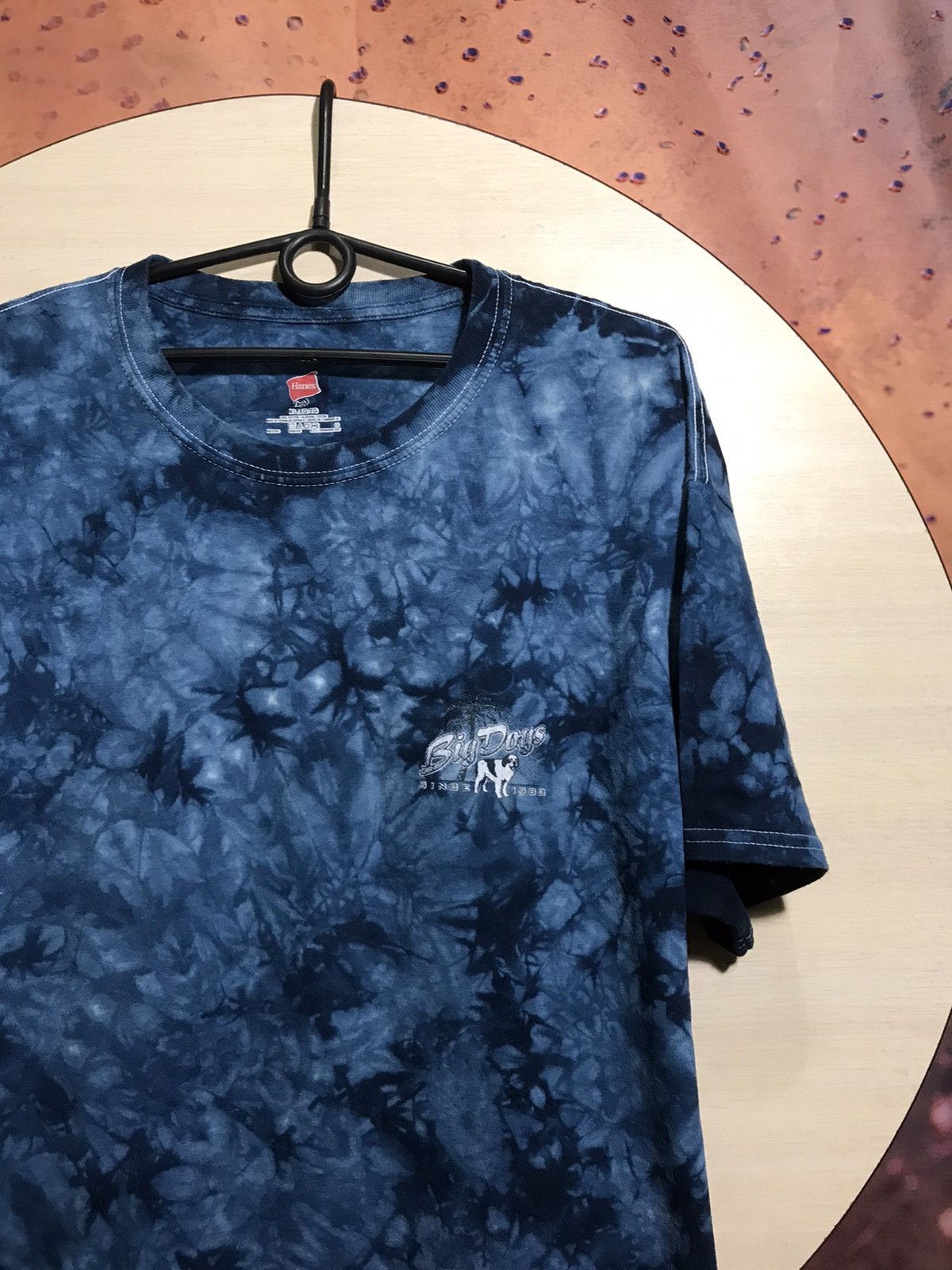 Big Dogs × Vintage Vintage 5 o’clock big dog streetwear tee Size US L / EU 52-54 / 3 - 4 Thumbnail