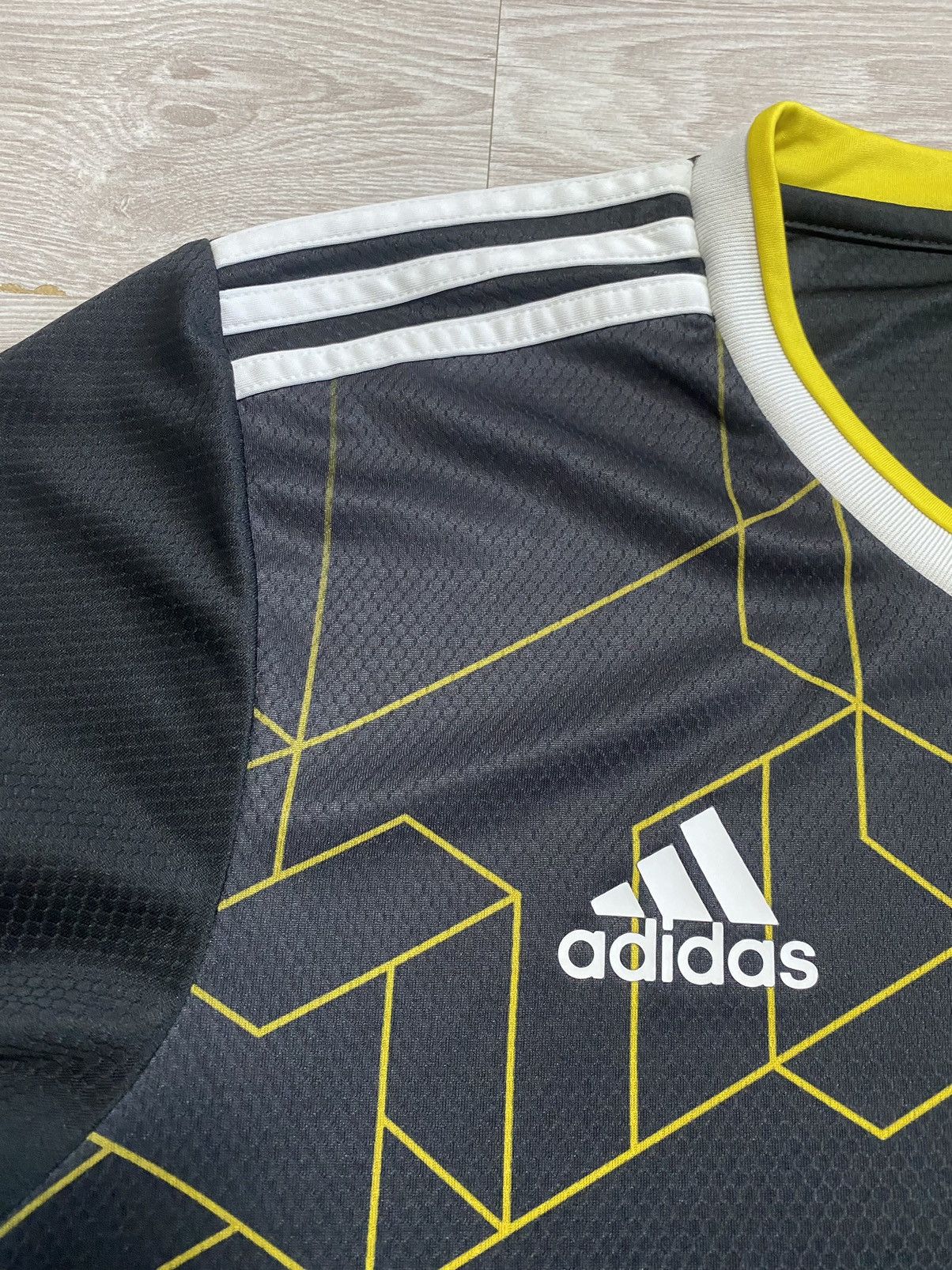 Adidas Adidas Team Vitality CS GO Cybersports sz S Size US S / EU 44-46 / 1 - 3 Thumbnail