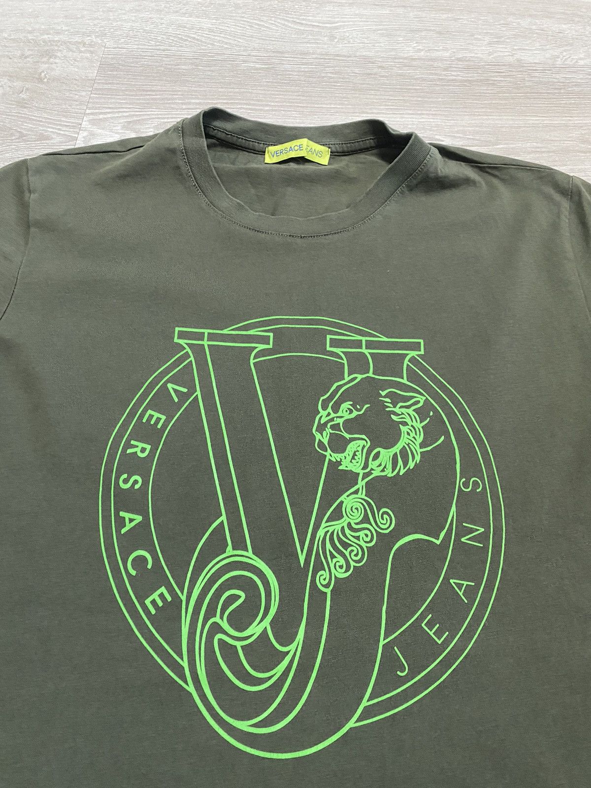 Versace Versace Jeans big logo tee sz S-M Size US S / EU 44-46 / 1 - 2 Thumbnail