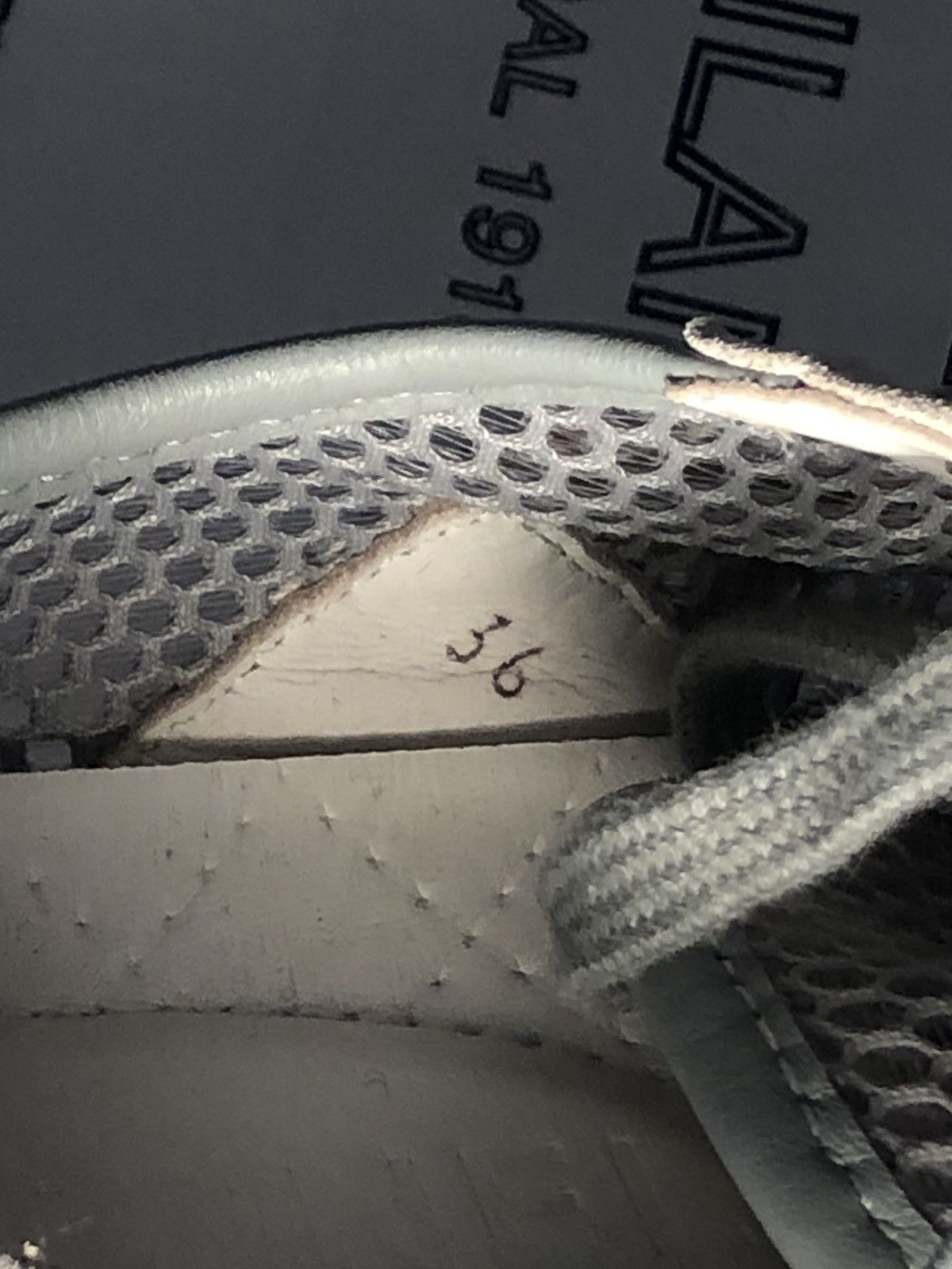 Chanel Chanel Fabric Mesh Suede Calfskin CC Sneakers SIZE 36 Size US 6 / IT 36 - 7 Thumbnail