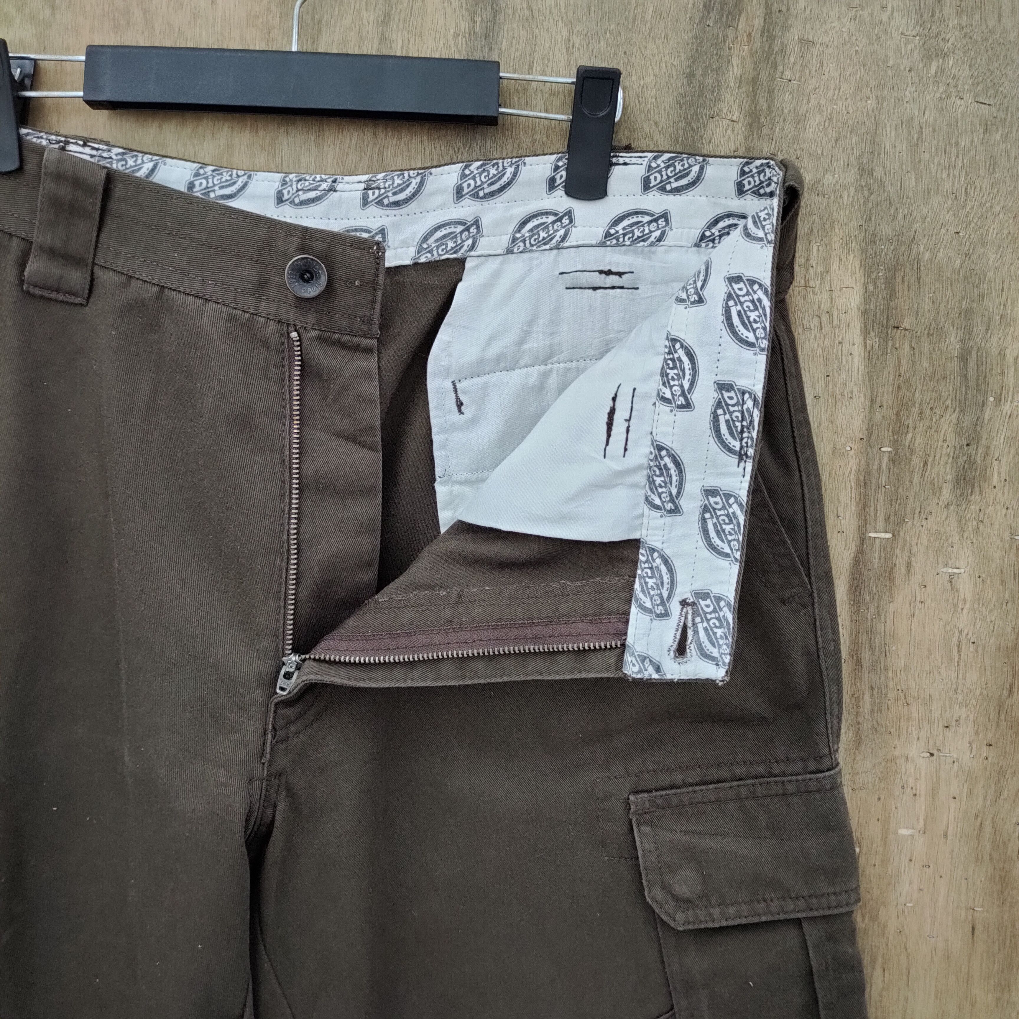 Dickies × Vintage VINTAGE DICKIES BROWN CARGO PANTS Size US 34 / EU 50 - 5 Thumbnail