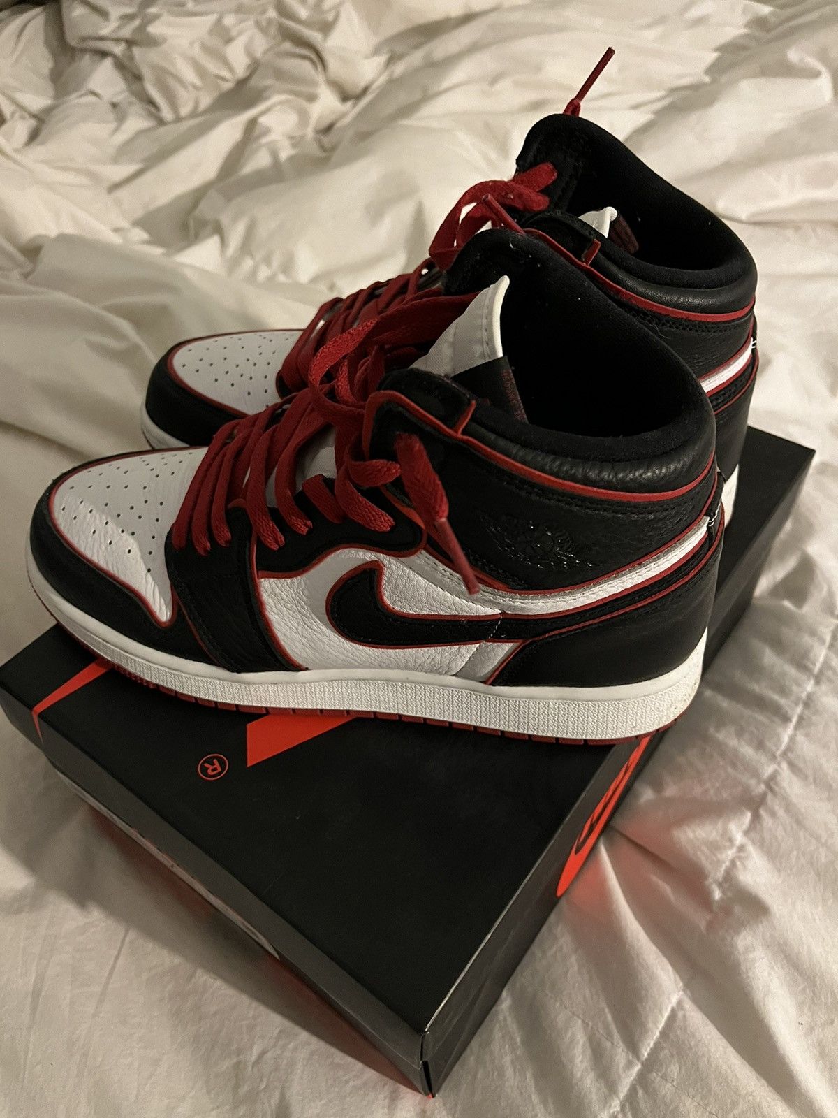 jordan one high bloodline