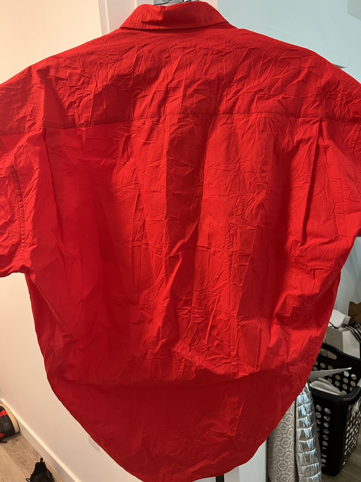 Balenciaga Balenciaga s/s cocoon crinkle poplin red shirt Size US M / EU 48-50 / 2 - 2 Thumbnail