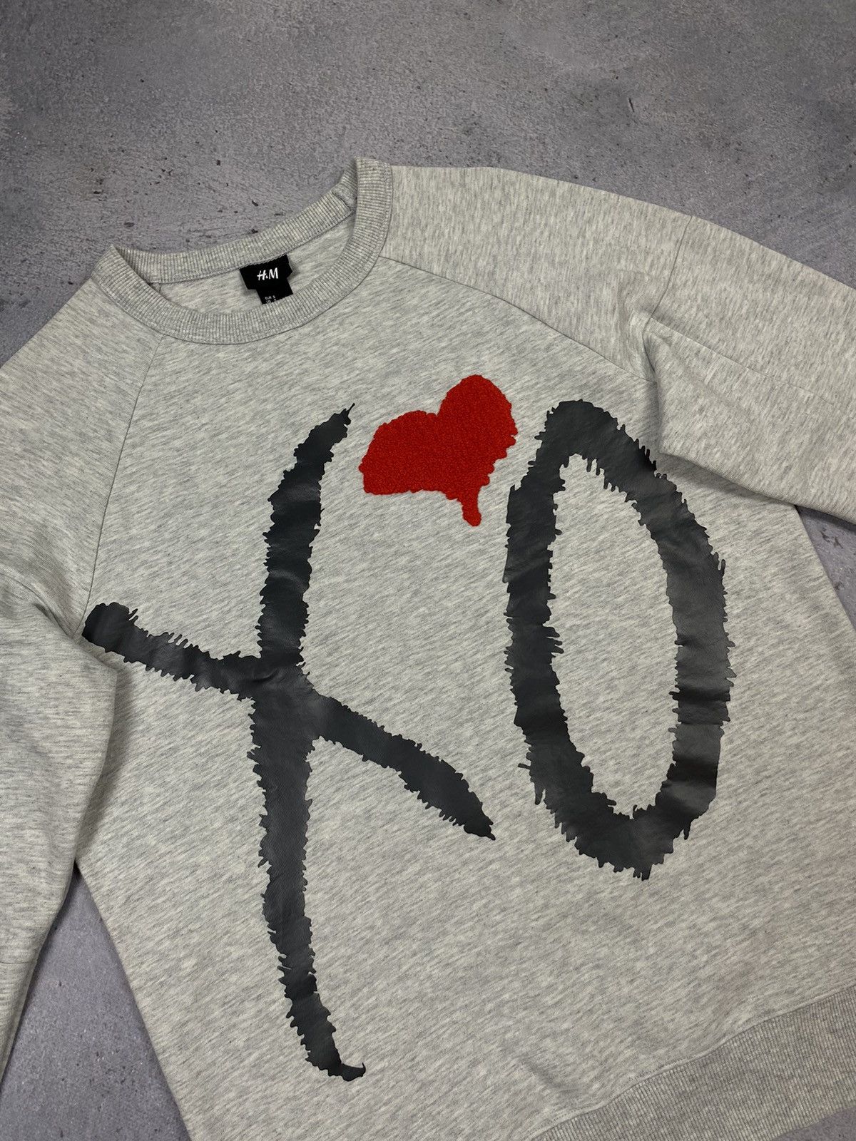 H&M sweatshirt The Weeknd xo big logo Size US S / EU 44-46 / 1 - 2 Thumbnail