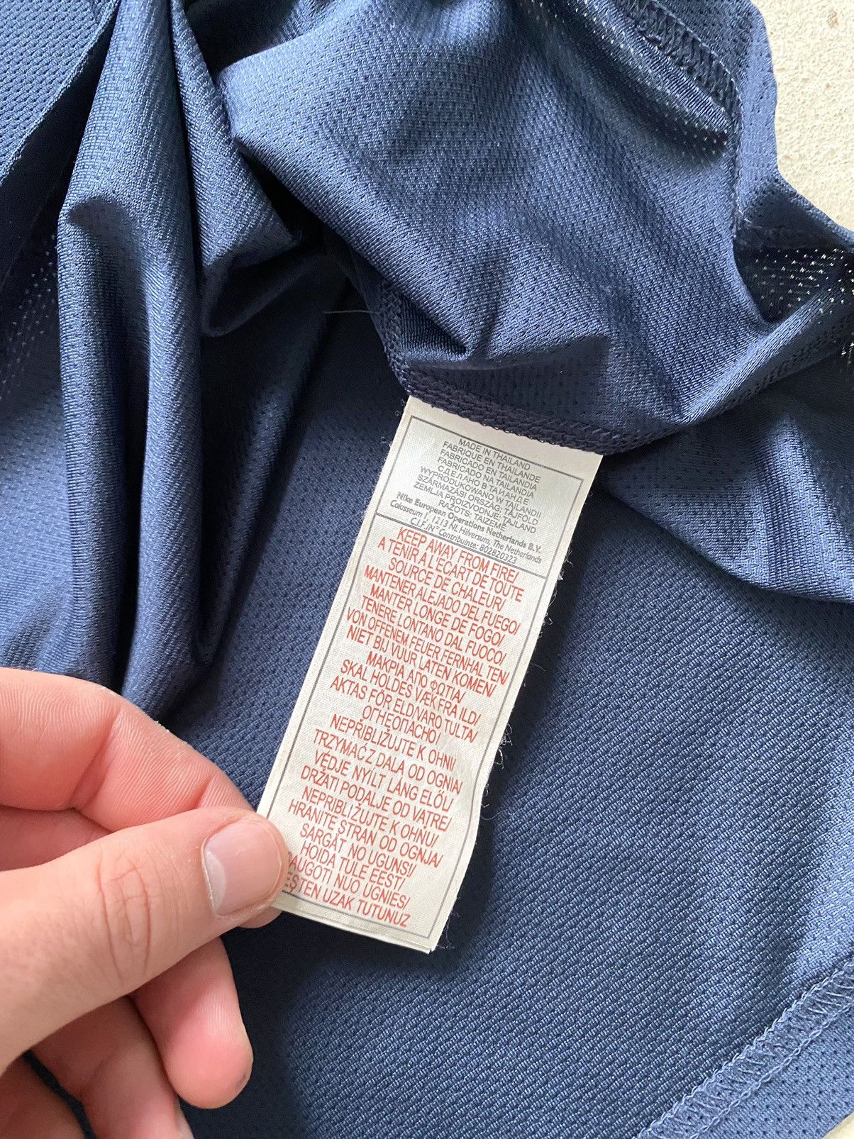 Nike Y2K 90’s Vintage Nike T Shirt Travis Scott Style Size US L / EU 52-54 / 3 - 9 Thumbnail