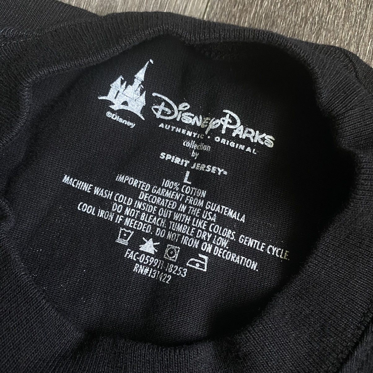 Disney Vintage Disney Hocus Pocus Villain Amuck Spirit Jersey 2018 Size US L / EU 52-54 / 3 - 9 Thumbnail