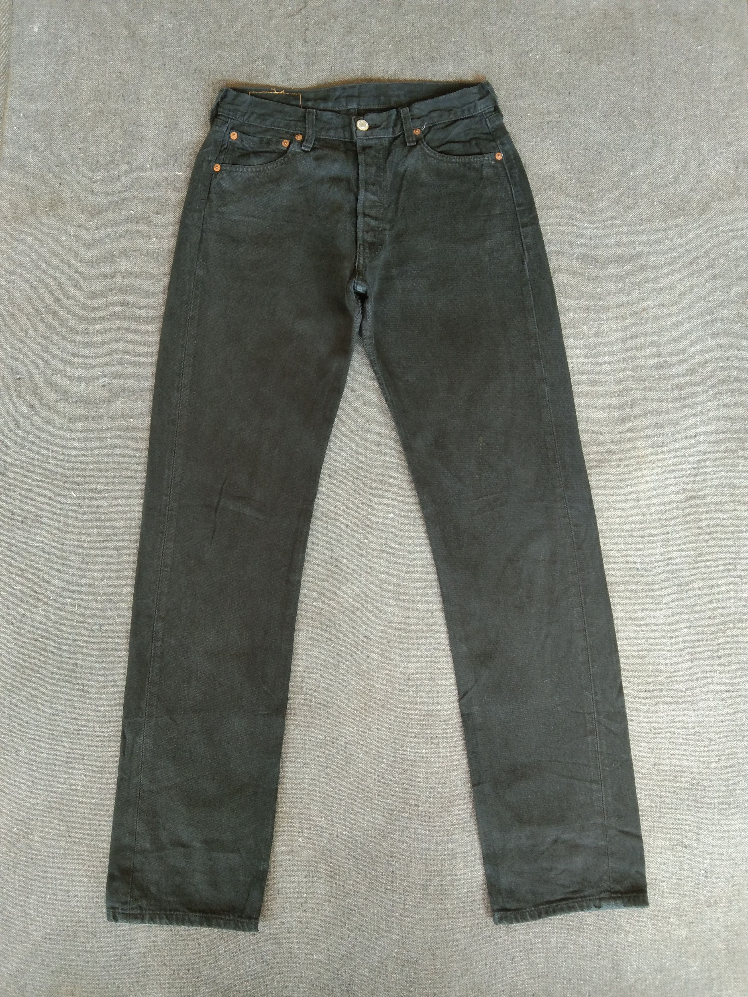 Levi's × Vintage Vintage Levis 501 Black Distressed Jeans 30x34 Size US 30 / EU 46 - 1 Thumbnail