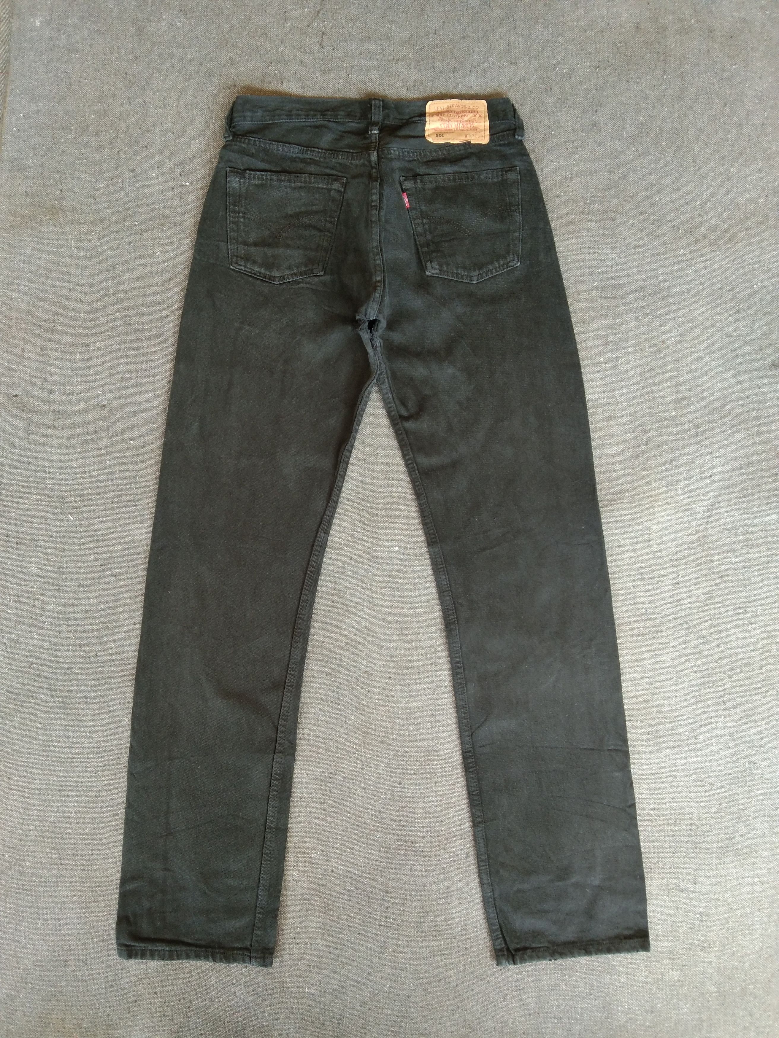 Levi's × Vintage Vintage Levis 501 Black Distressed Jeans 30x34 Size US 30 / EU 46 - 2 Thumbnail