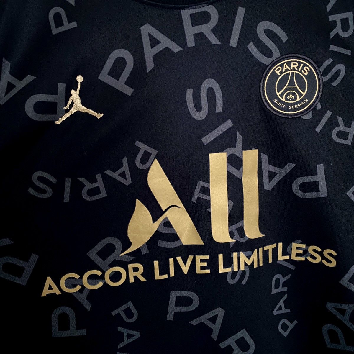 Jordan Brand × Nike 2020 2021 PSG Paris UCL Pre Match Jordan Soccer Jersey Size US L / EU 52-54 / 3 - 4 Thumbnail