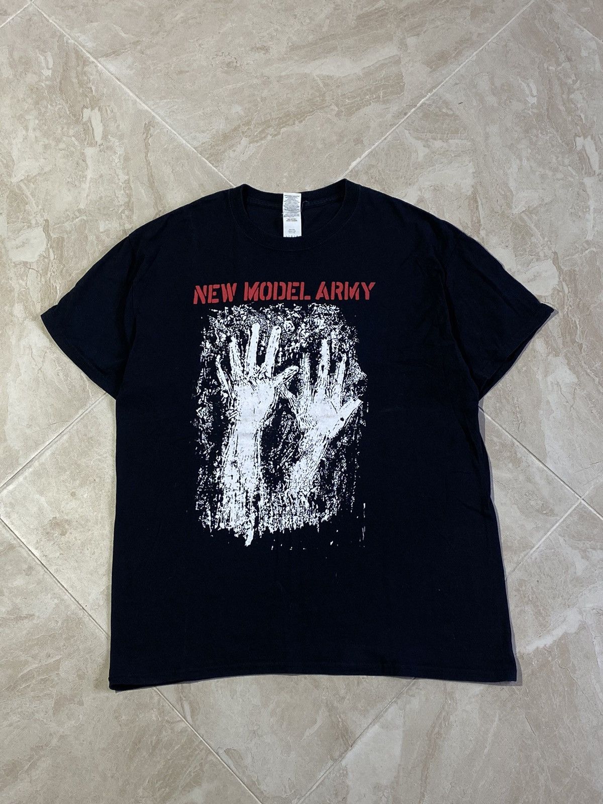 Band Tees New Model Army rock band t-shirt Size US L / EU 52-54 / 3 - 1 Thumbnail