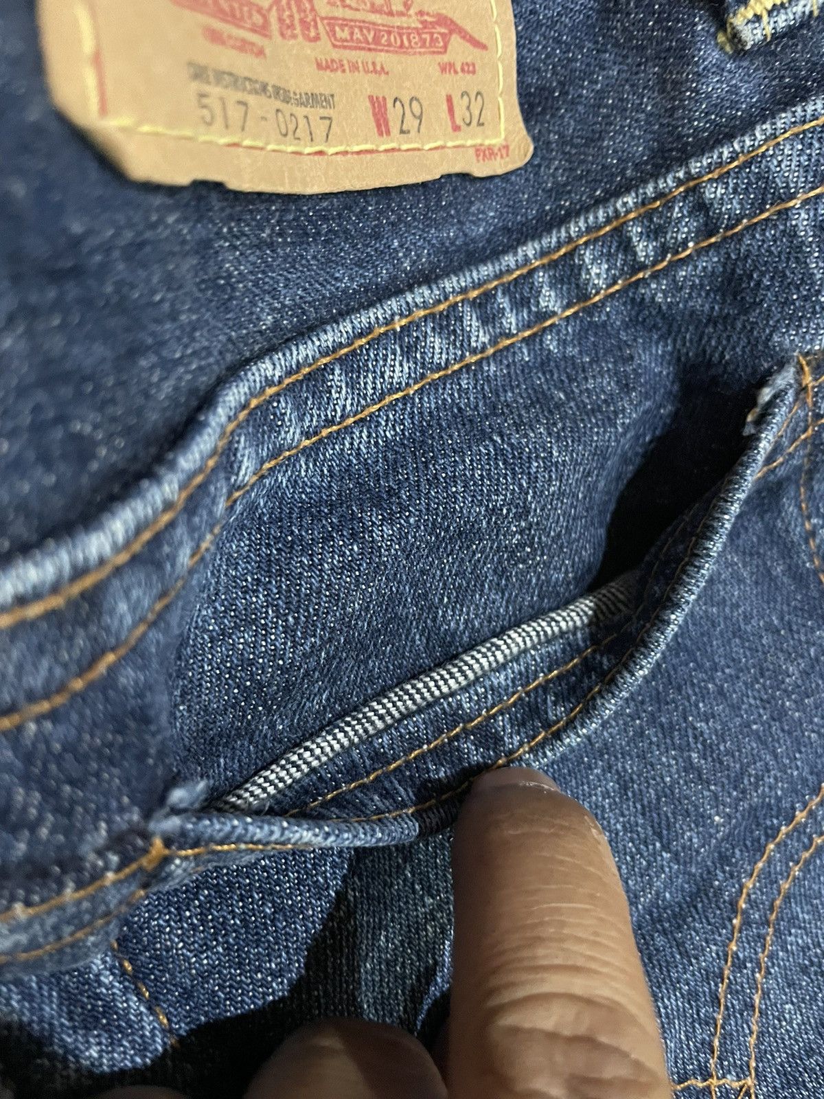 Levi's Vintage 1999 Levis 517 E Size US 29 - 13 Thumbnail