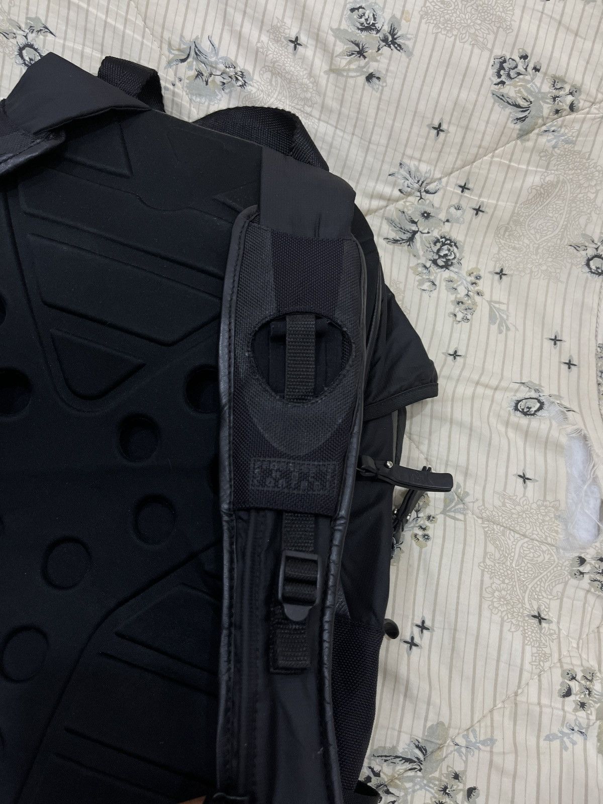 Y-3 Y-3 YOHJI YAMAMOTO FW15 UTILITY BAGPACK Size ONE SIZE - 9 Thumbnail