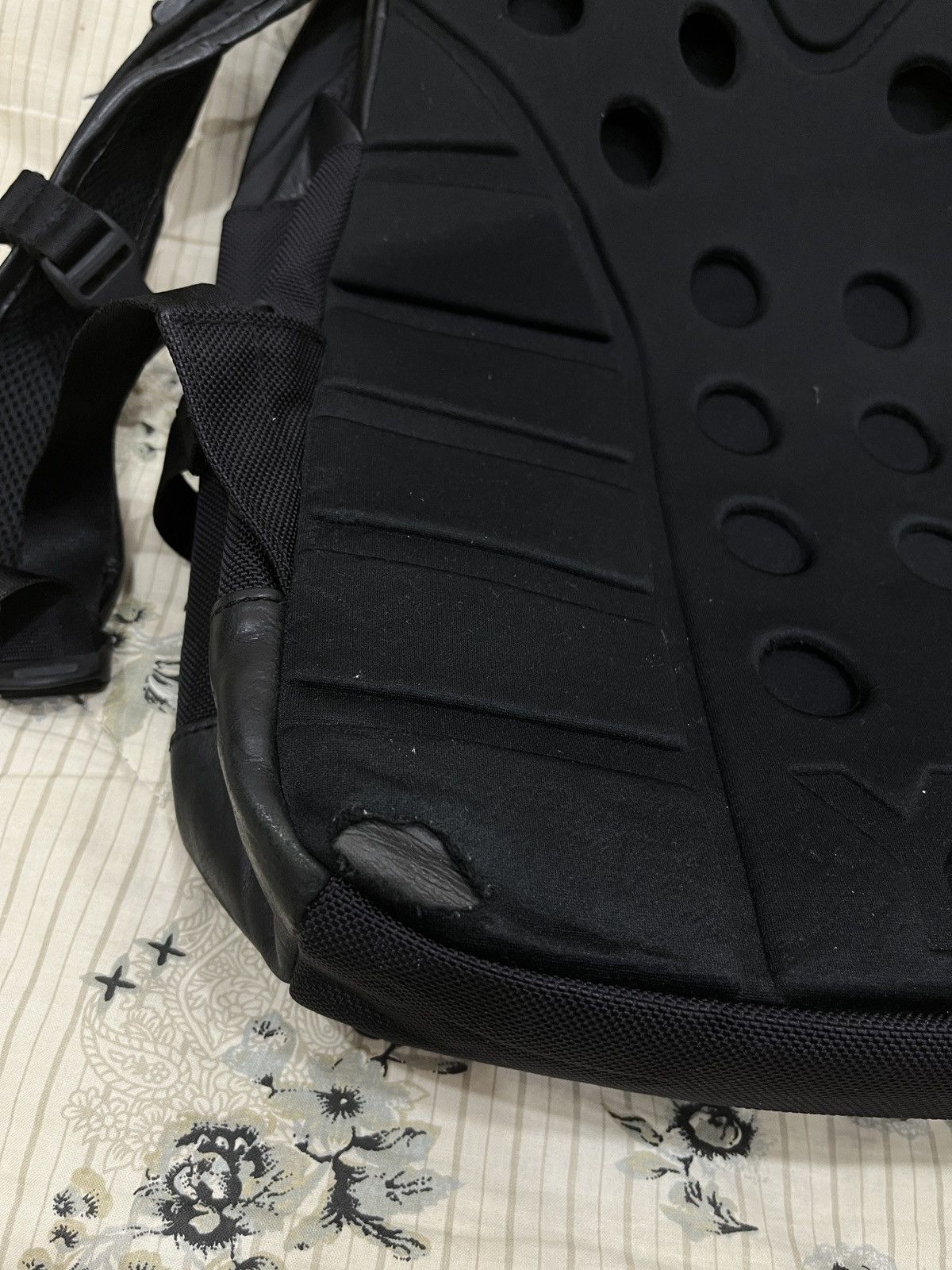 Y-3 Y-3 YOHJI YAMAMOTO FW15 UTILITY BAGPACK Size ONE SIZE - 6 Thumbnail
