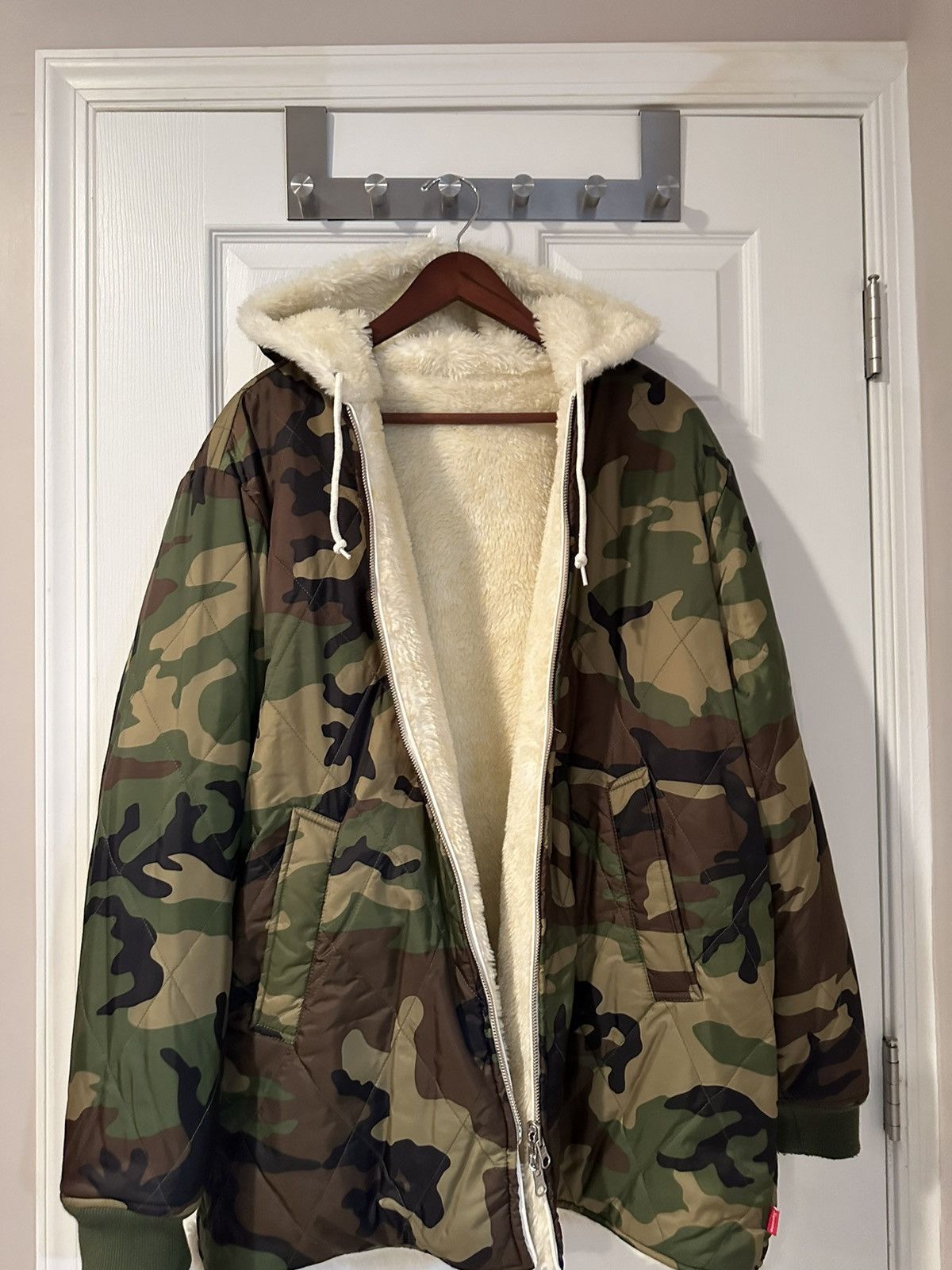 Supreme Supreme woodland camo Sherpa reversible jacket Size US L / EU 52-54 / 3 - 3 Thumbnail
