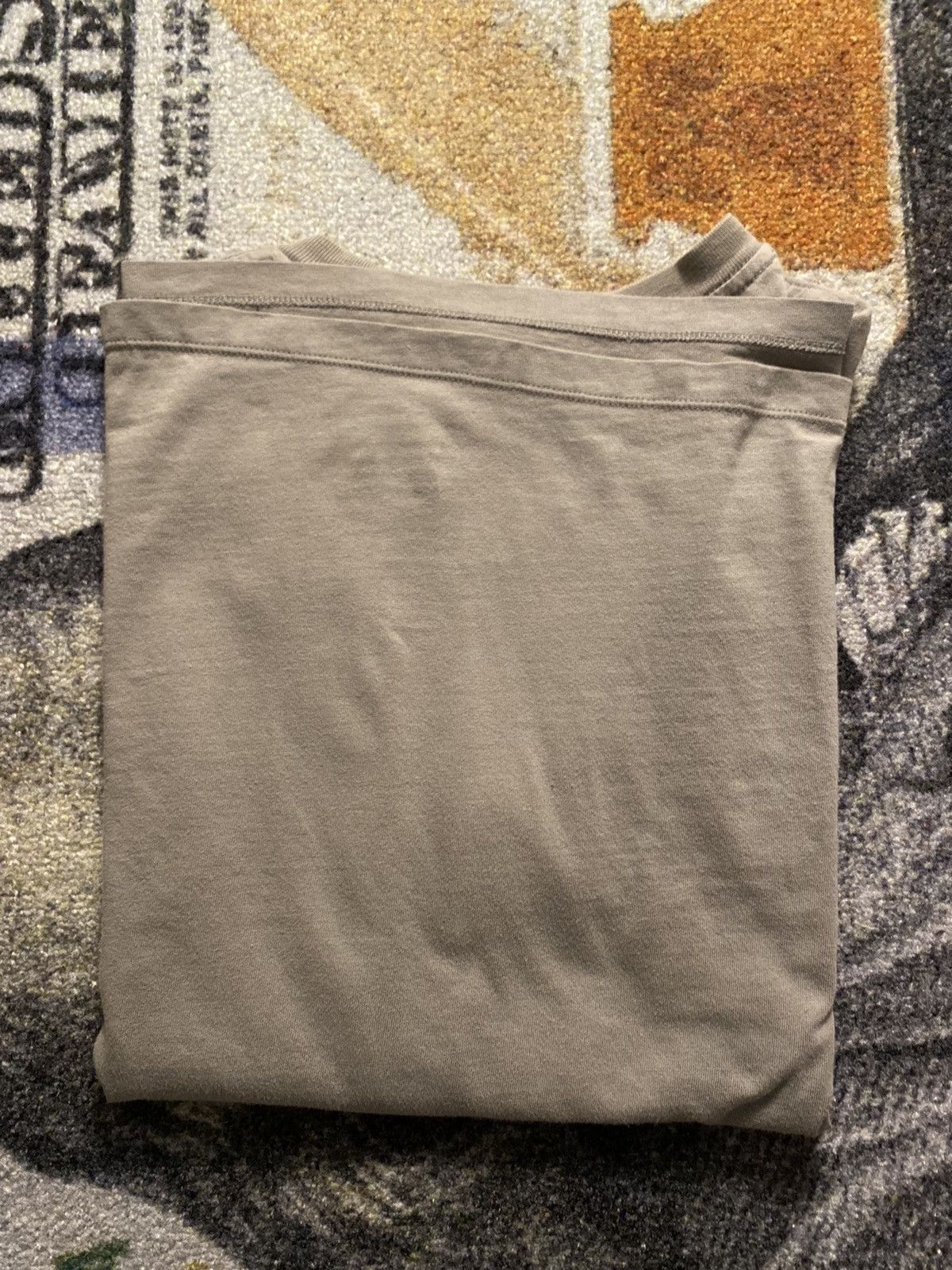 FOG × Fear of God Essentials Boxy T-Shirt Applique Logo Size US S / EU 44-46 / 1 - 4 Thumbnail