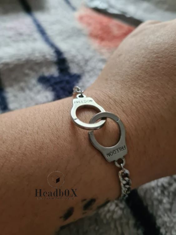 Knots Of Freedom Bracelet - Steel main image 0