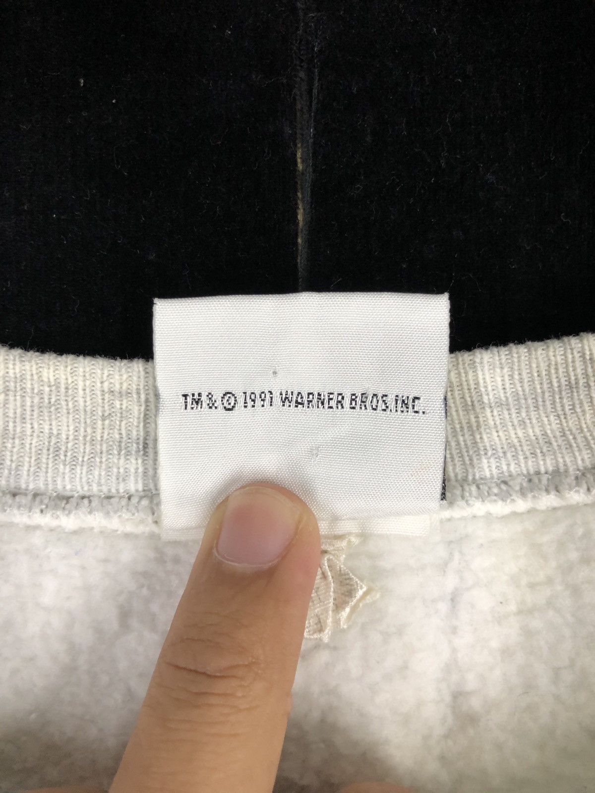 Acme Clothing × Vintage × Warner Bros Vintage Warner Bro’s Acme Clothing Crewneck Size US L / EU 52-54 / 3 - 9 Thumbnail