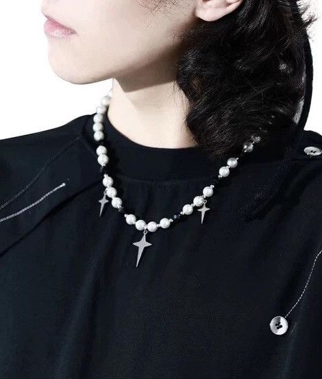 Japanese Brand × Jewelry Retro punk y2k vintage pearl cross necklace chain Size ONE SIZE - 2 Thumbnail