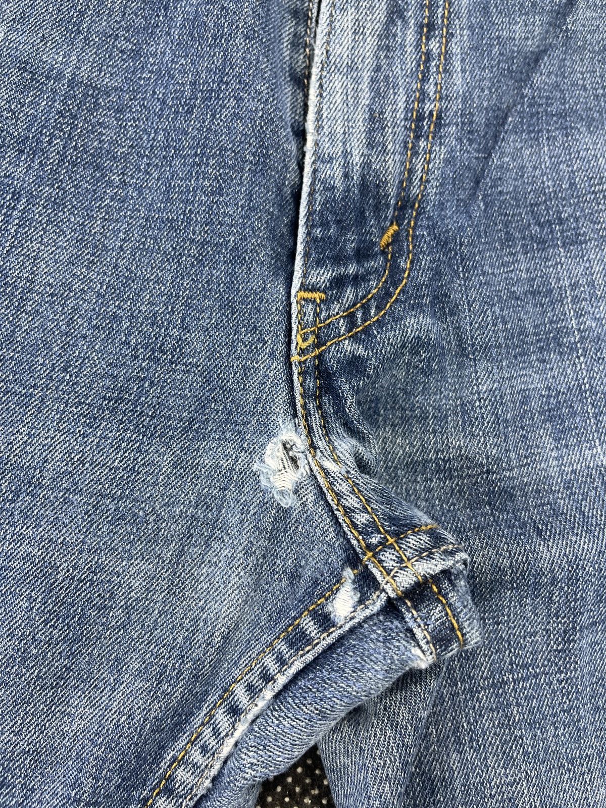 Levi's Vintage Levis 514 Sun Faded Jeans - J411 Size US 36 / EU 52 - 5 Thumbnail