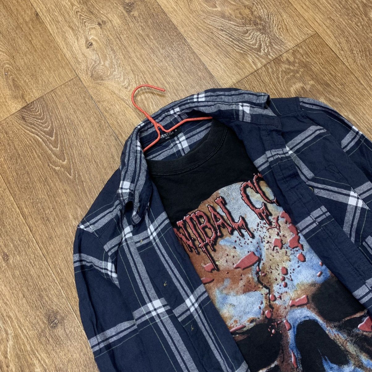 Vintage Vintage 90s Graphic Tee Skull Print Grunge Streetwear Boxy S Size US S / EU 44-46 / 1 - 4 Thumbnail