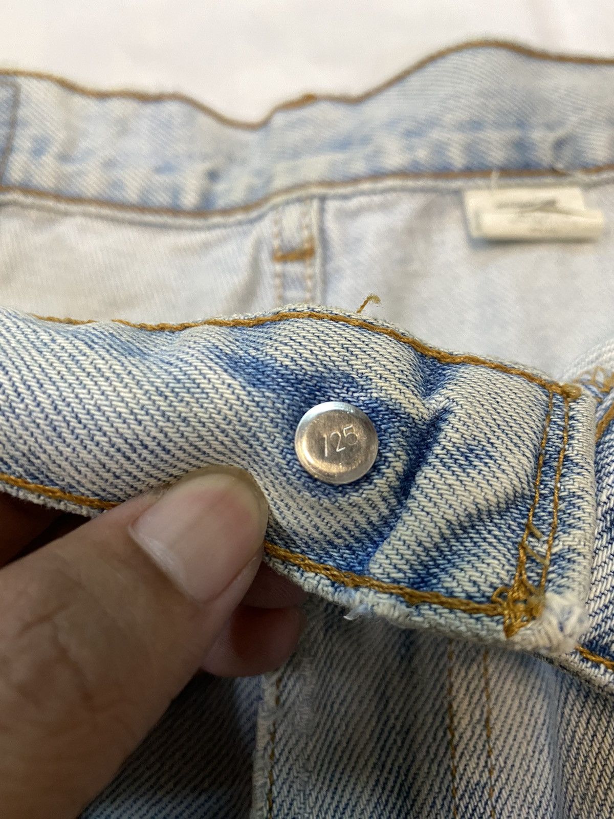 Levi's × Levi's Vintage Clothing Vintage Levis 505 Light Wash Denim Pant Size US 31 - 9 Thumbnail