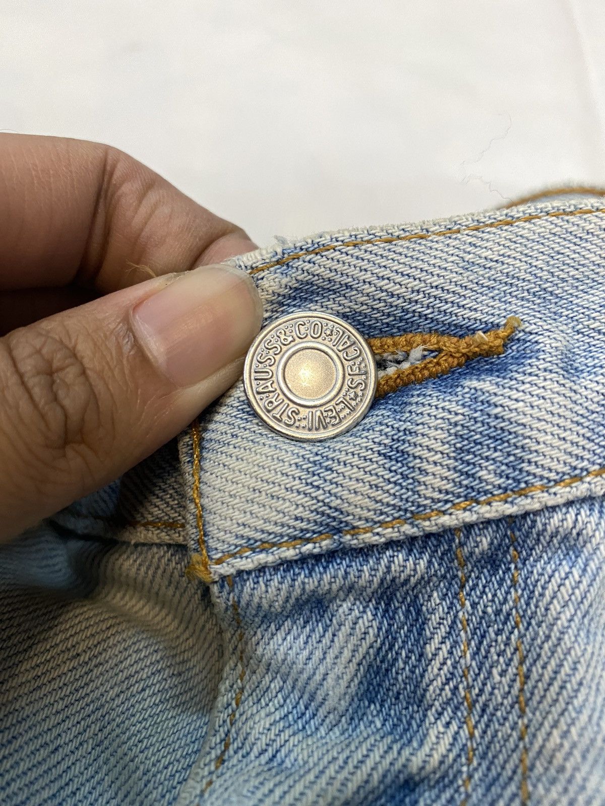 Levi's × Levi's Vintage Clothing Vintage Levis 505 Light Wash Denim Pant Size US 31 - 7 Thumbnail