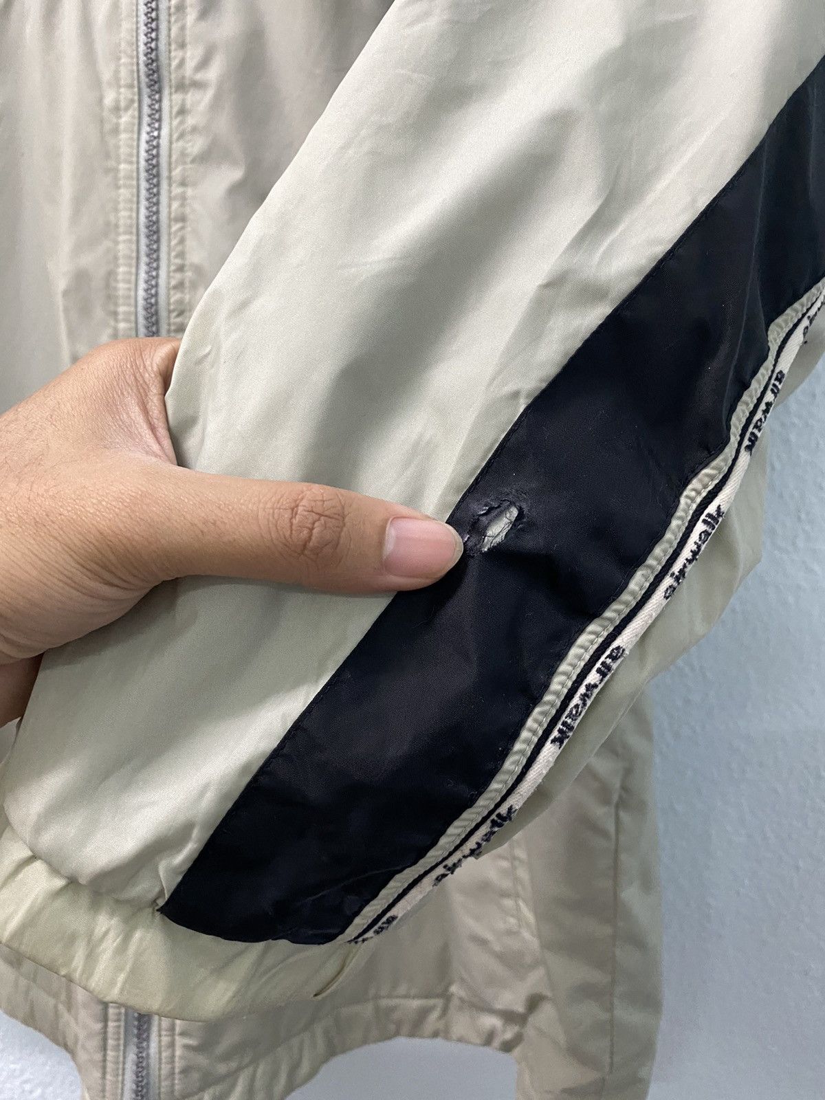 Airwalk × Japanese Brand Airwalk Big Logo Reversible Jacket With Removable Hoodie Size US S / EU 44-46 / 1 - 7 Thumbnail
