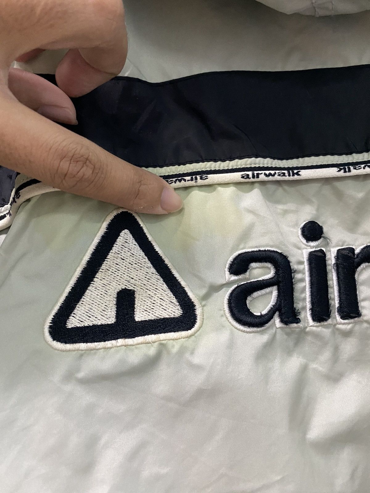 Airwalk × Japanese Brand Airwalk Big Logo Reversible Jacket With Removable Hoodie Size US S / EU 44-46 / 1 - 10 Thumbnail