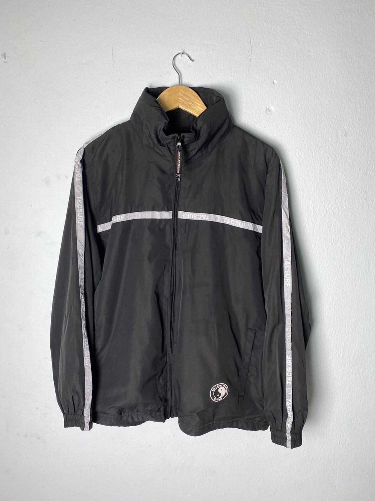 Japanese Brand × Vintage Vintage T&C Surf Design Hawaii Big Logo Side Tape Jacket Size US L / EU 52-54 / 3 - 4 Thumbnail
