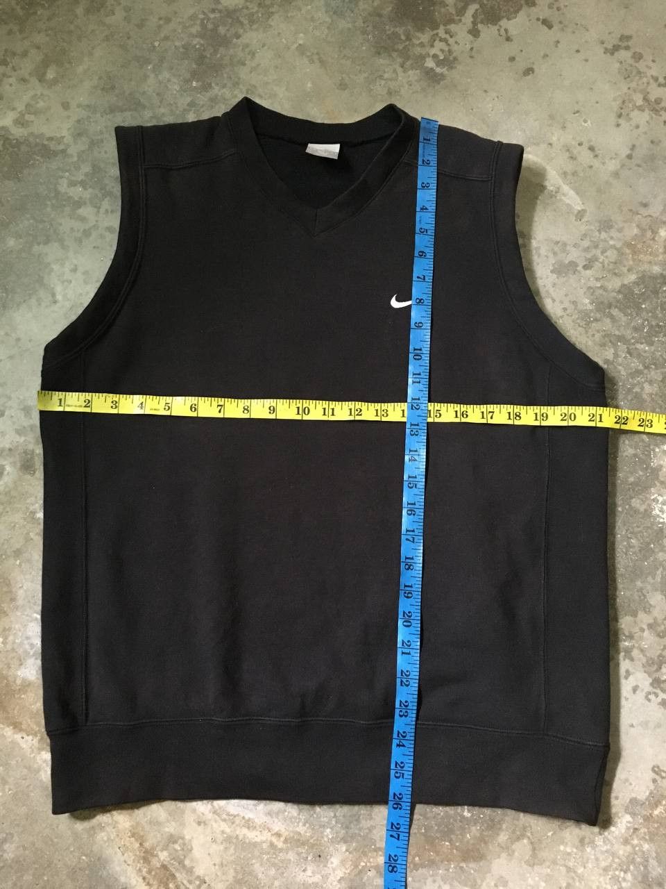 Nike × Vintage Vintage Nike Mini Swoosh Embroidery Sleeveless Sweatshirt Size US L / EU 52-54 / 3 - 7 Thumbnail