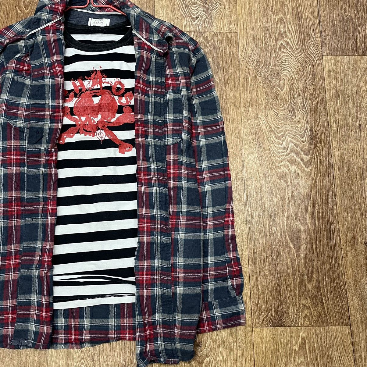 Vintage Vintage 90s Checkered Shirt Grunge Streetwear Washed Baggy L Size US L / EU 52-54 / 3 - 2 Thumbnail