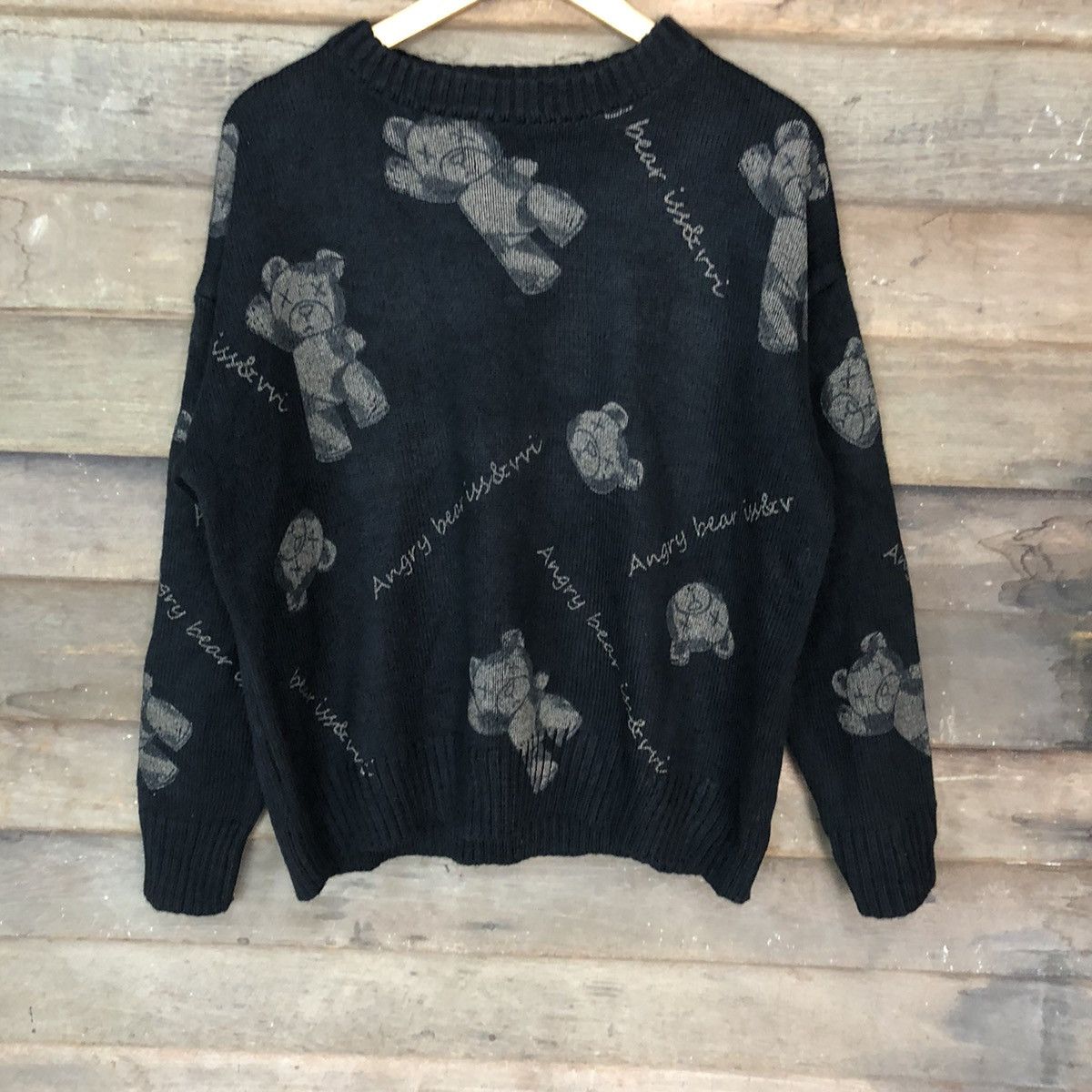 Vintage ISSVVI Angry bear Black Sweatshirt knitwear #6924 Size S / US 4 / IT 40 - 3 Thumbnail