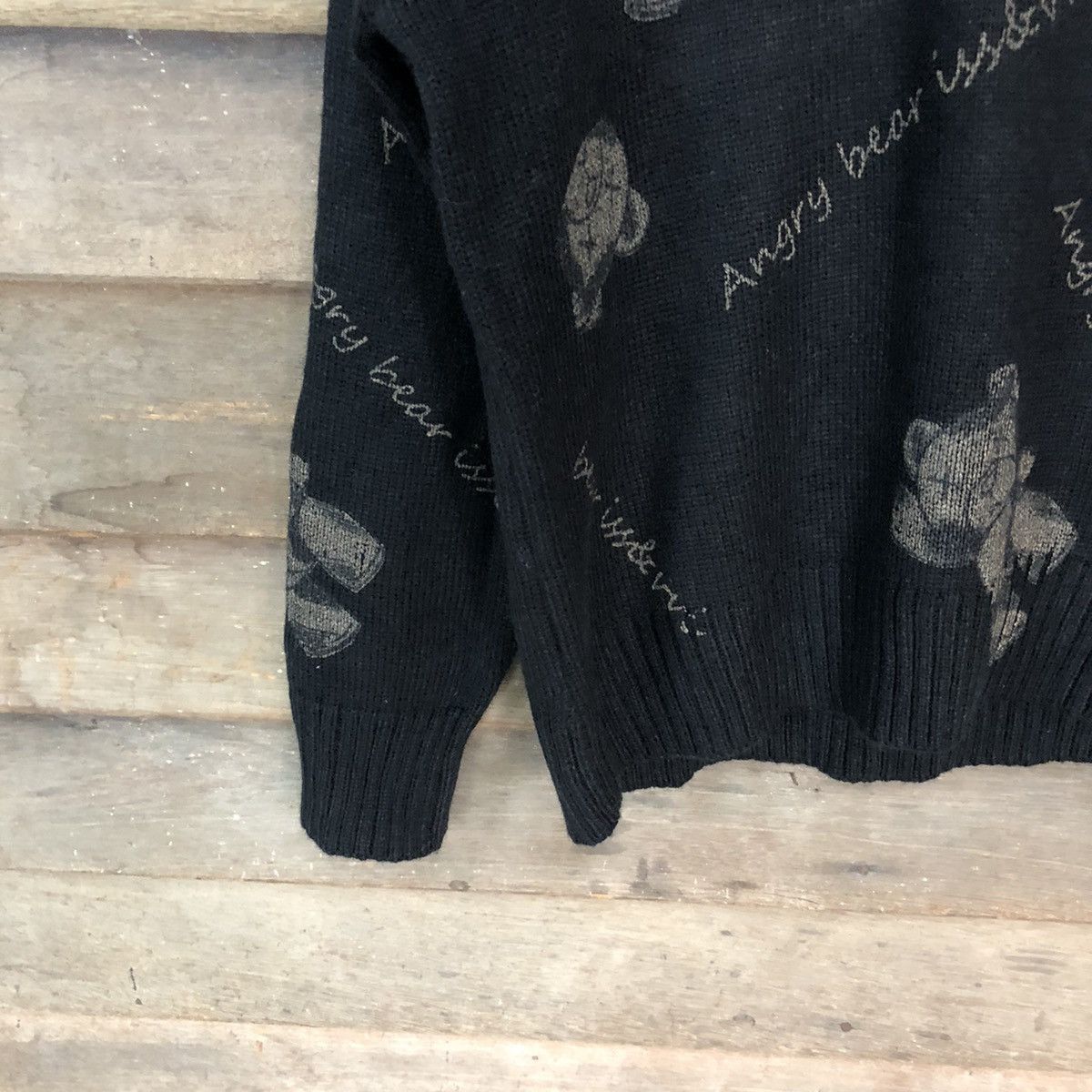 Vintage ISSVVI Angry bear Black Sweatshirt knitwear #6924 Size S / US 4 / IT 40 - 4 Thumbnail