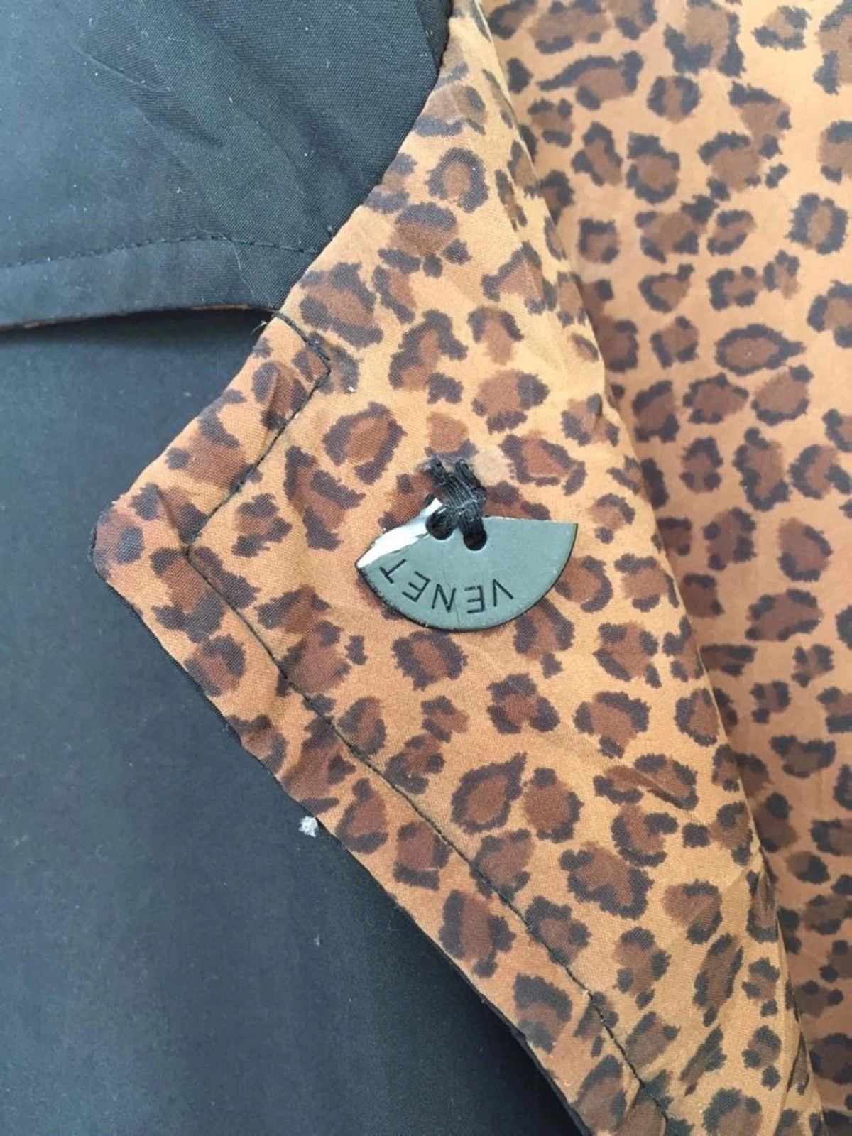 Bottega Veneta 💥Final💥Bottega Veneta Leopard Riversible Black Waxed Jacket Size M / US 6-8 / IT 42-44 - 8 Thumbnail