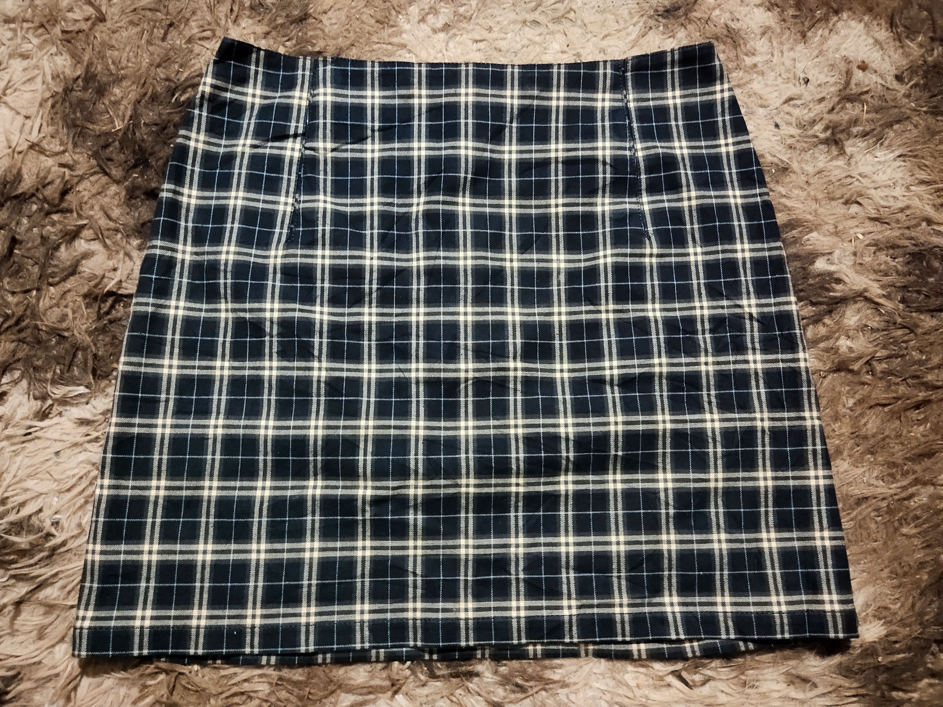Burberry mini skirt